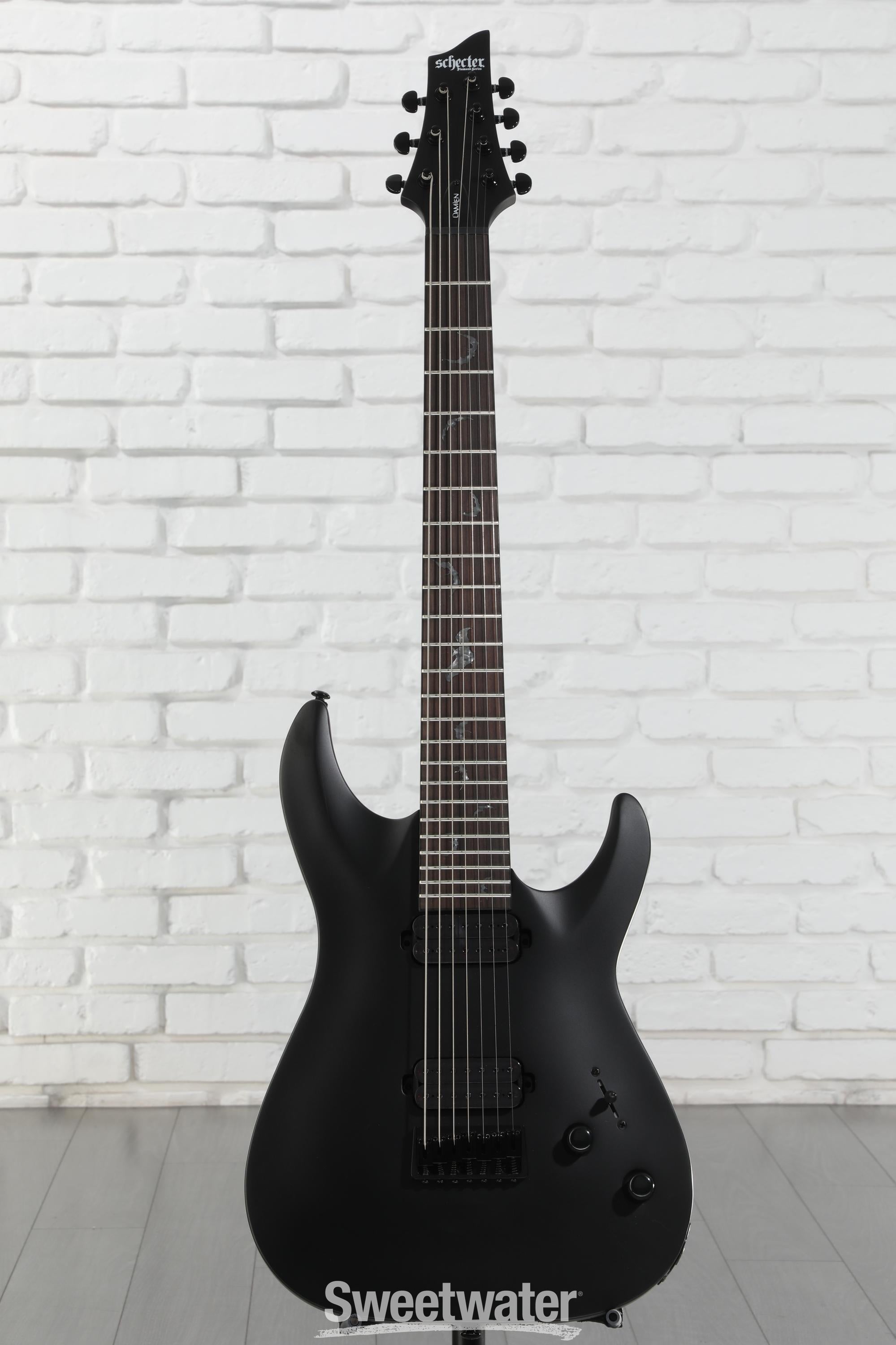 【SCHECTER】 Damien 7 Satin Black 7弦エレキギター Schecter Damien-7 SBK Electric Guitar - Satin Black | Sweetwater