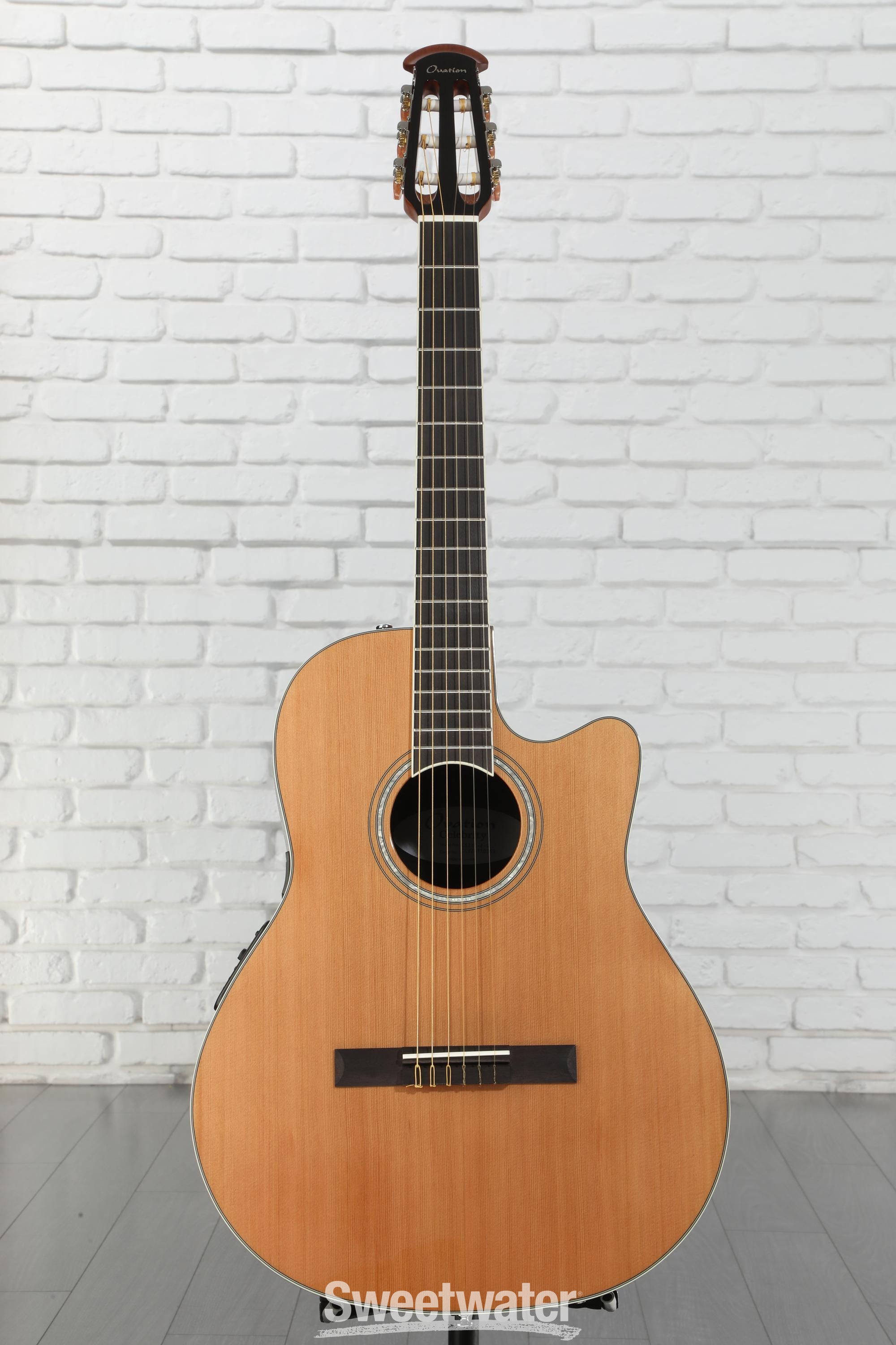 ギター ovarian celebrity cs247 Mid Depth Body Amazon.com: Ovation Celebrity Traditional Plus E-Acoustic