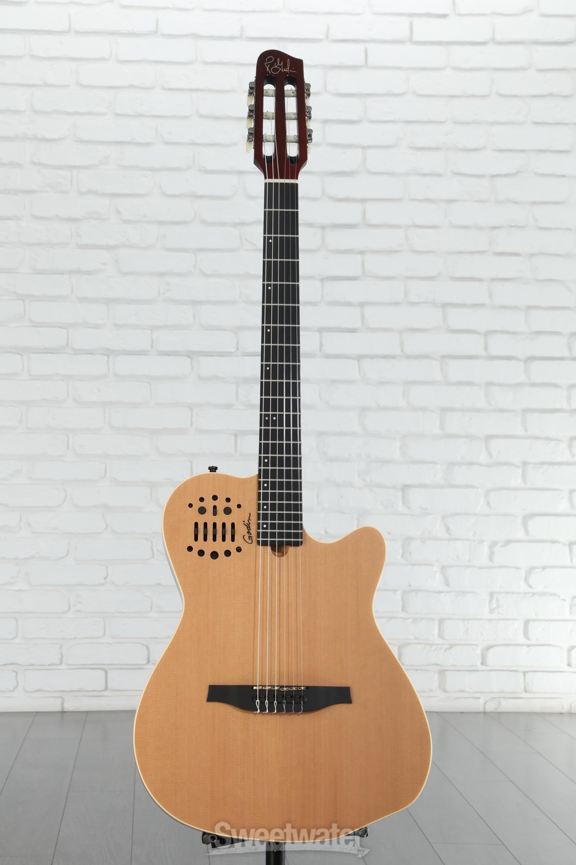 Godin ACS-SA Slim, Nylon String Acoustic-Electric Guitar