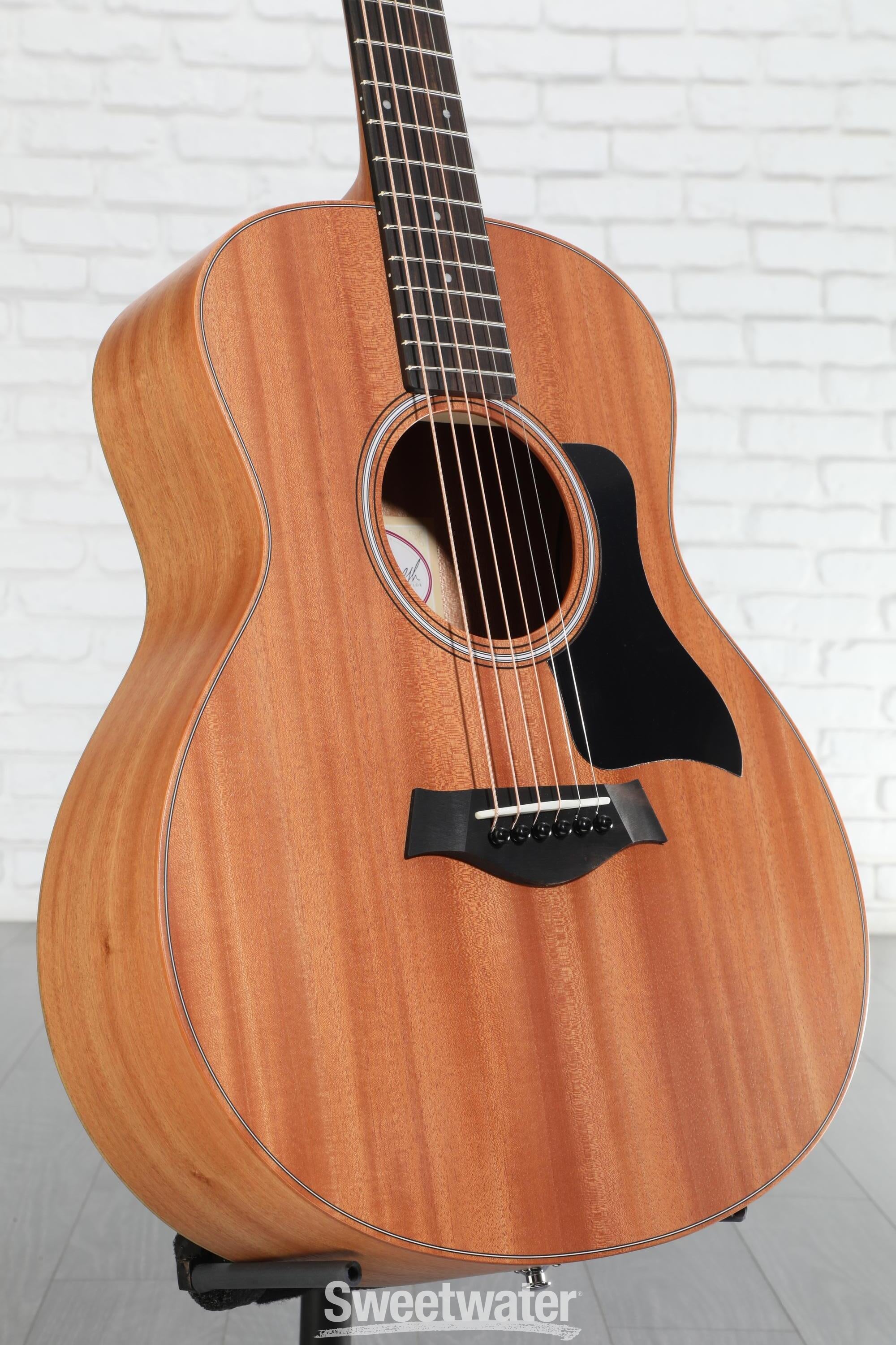 ギター Taylor GSmini mahogany Taylor GS Mini Mahogany Acoustic Guitar - Natural | Sweetwater