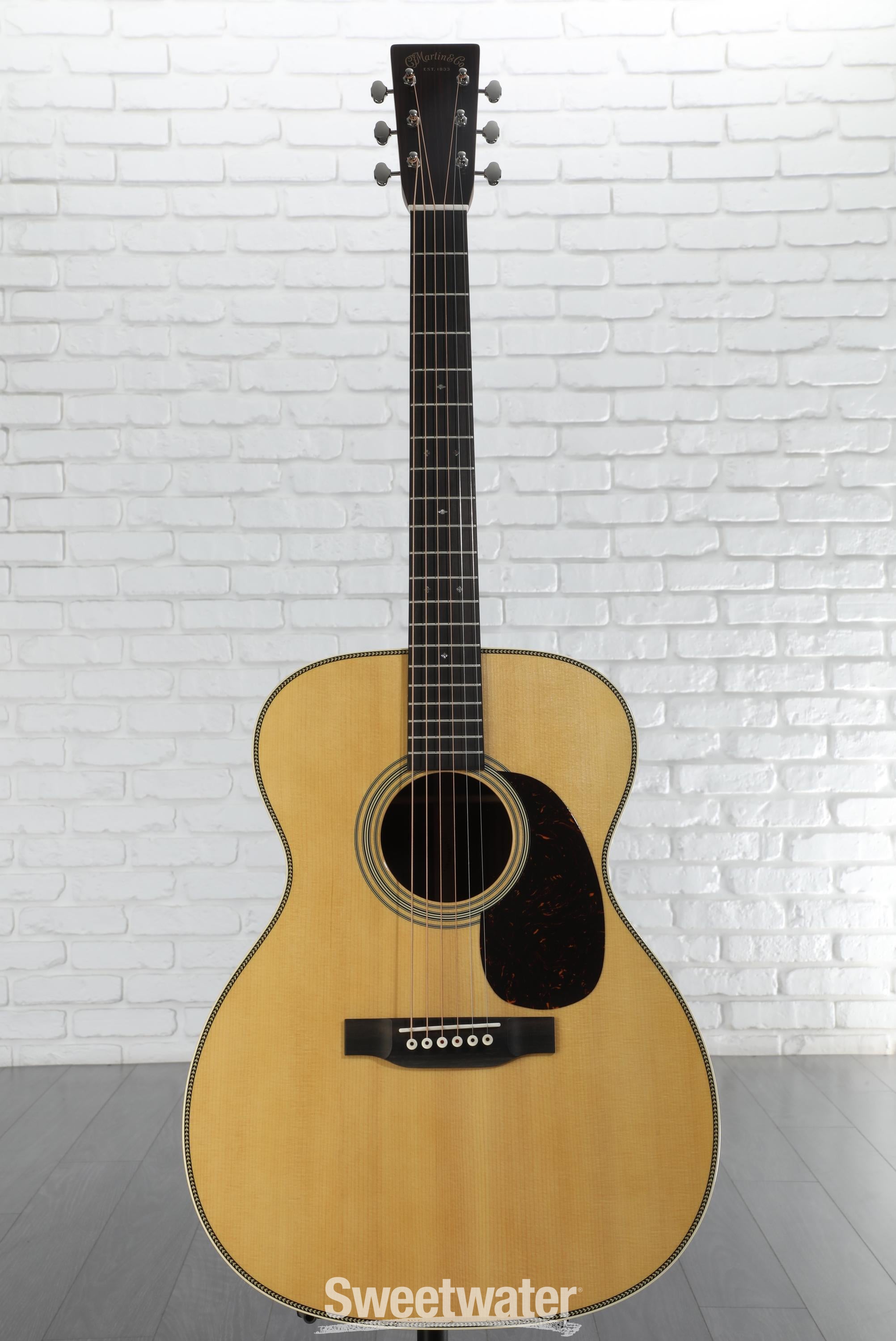 Martin 000-28 Standard Series Acoustic Guitar - Natural