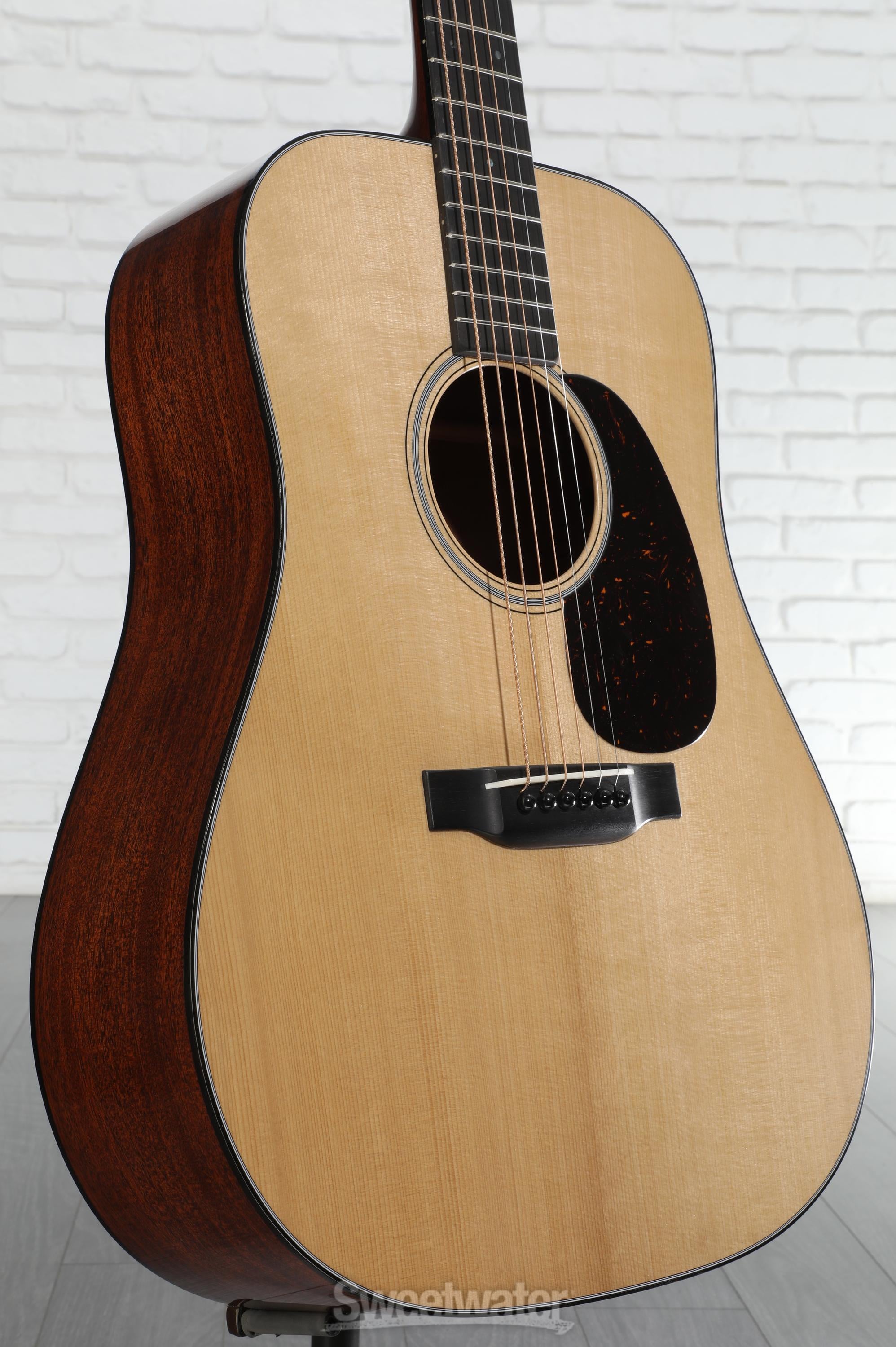 Martin D-18 Authentic 1937 VTS Acoustic Guitar - Natural