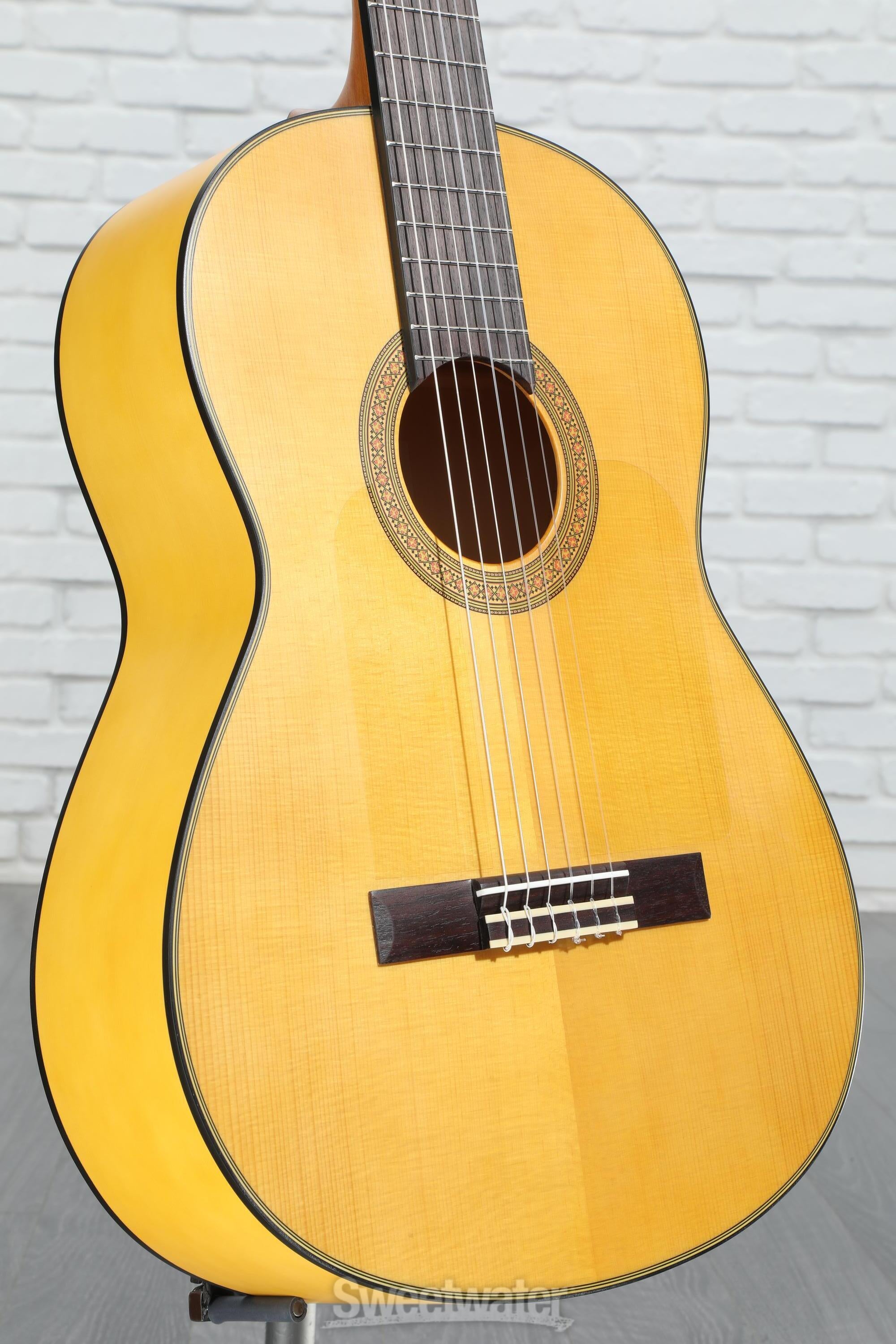 Yamaha CG172SF Classical Acoustic Guitar Natural Sweetwater