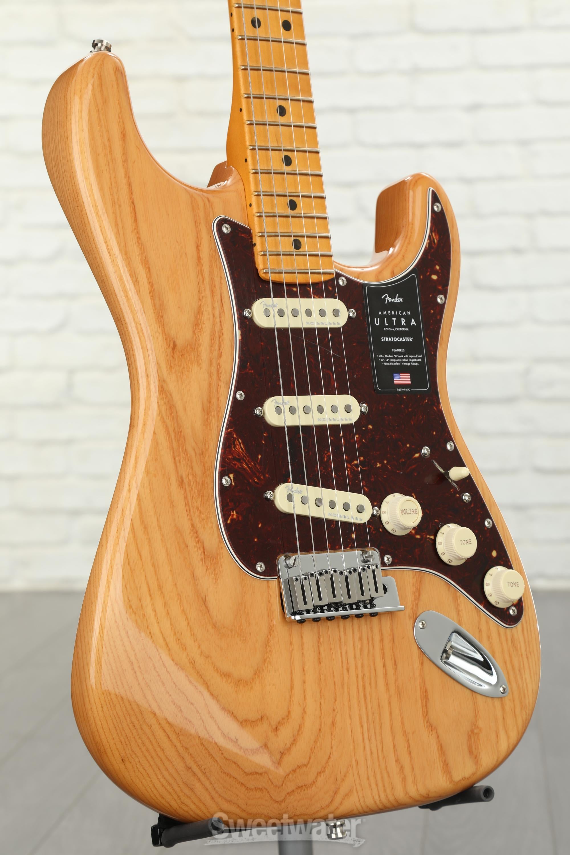 Fender American Ultra Stratocaster - Aged Natural with Maple