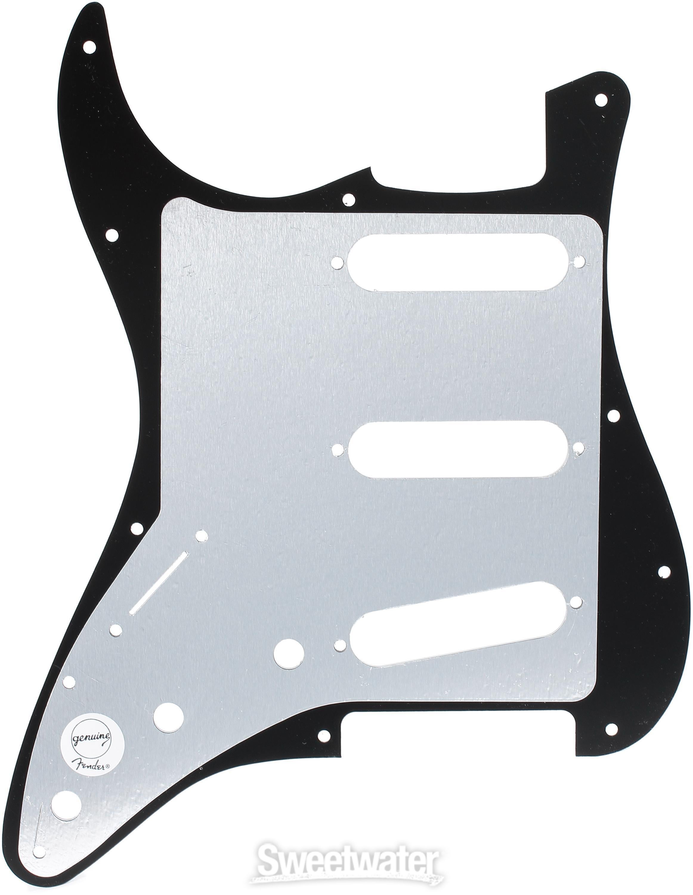 Fender 11-hole Modern-style Stratocaster S/S/S Pickguard - Black 3-ply