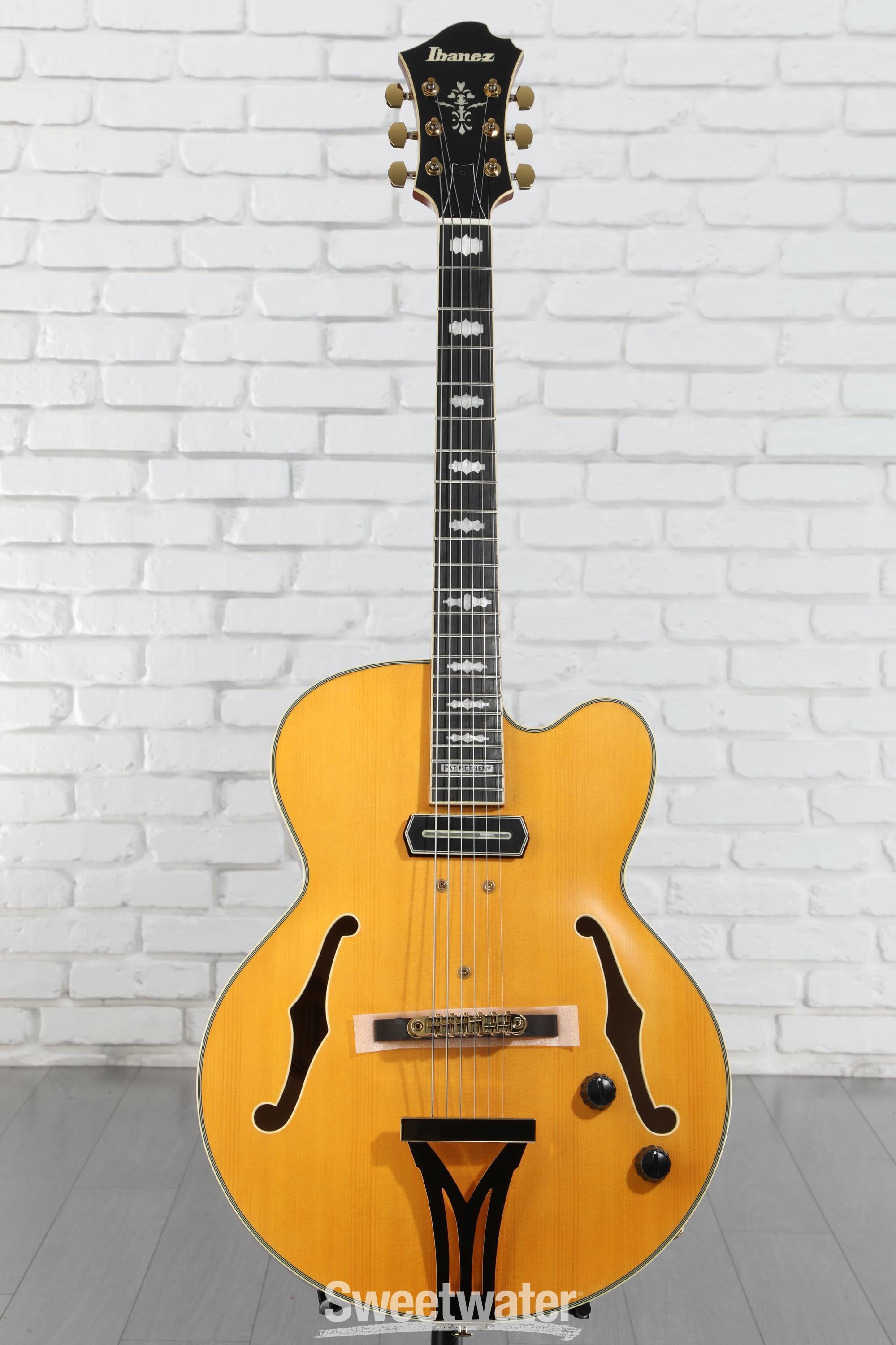 cotrane様　Ibanez PM3C Natural Amber Ibanez PM3C Pat Metheny Natural Amber Low Gloss Semi-Hollow