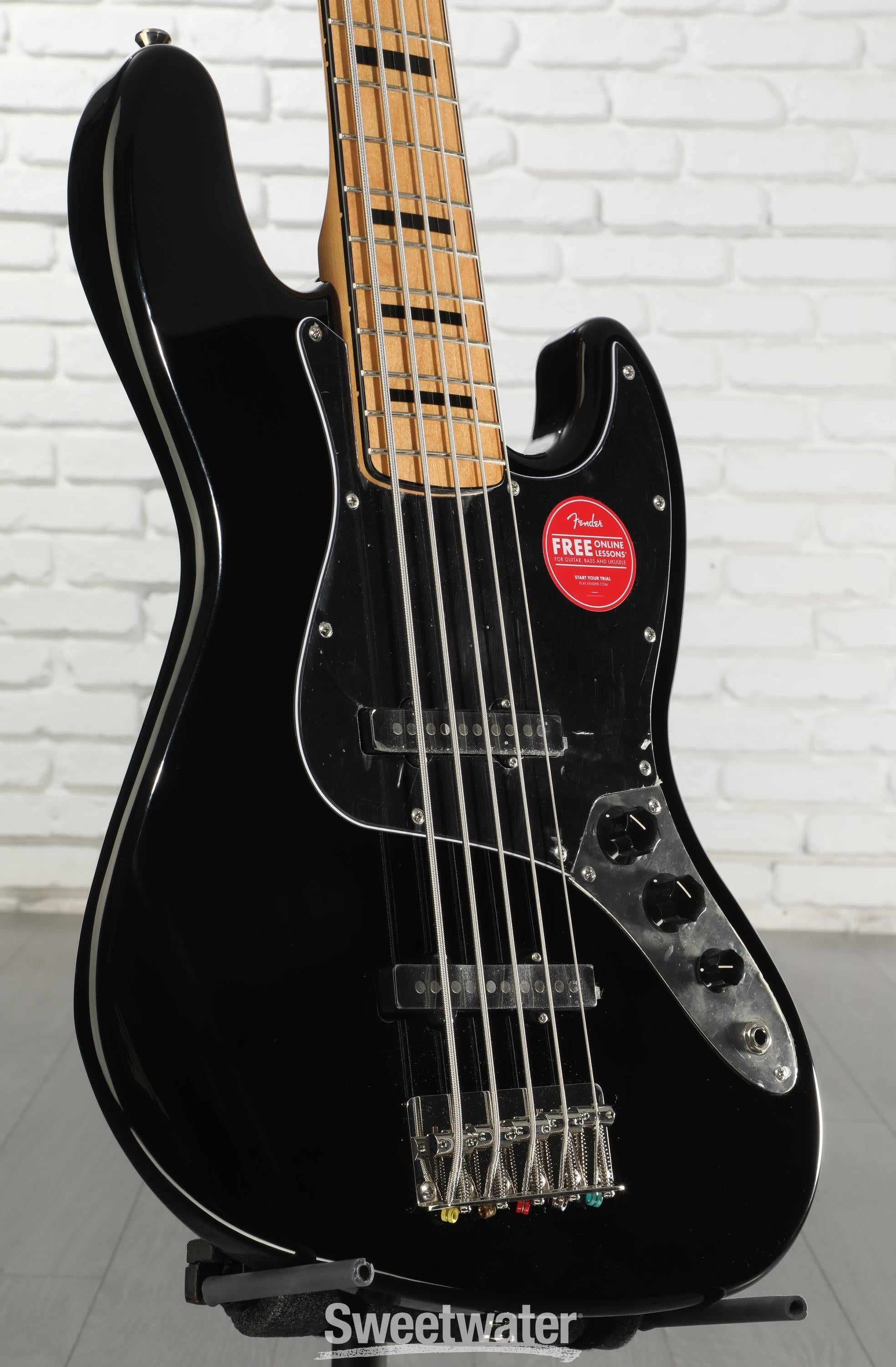 Squier Classic Vibe '70s Jazz Bass V - Black with Maple