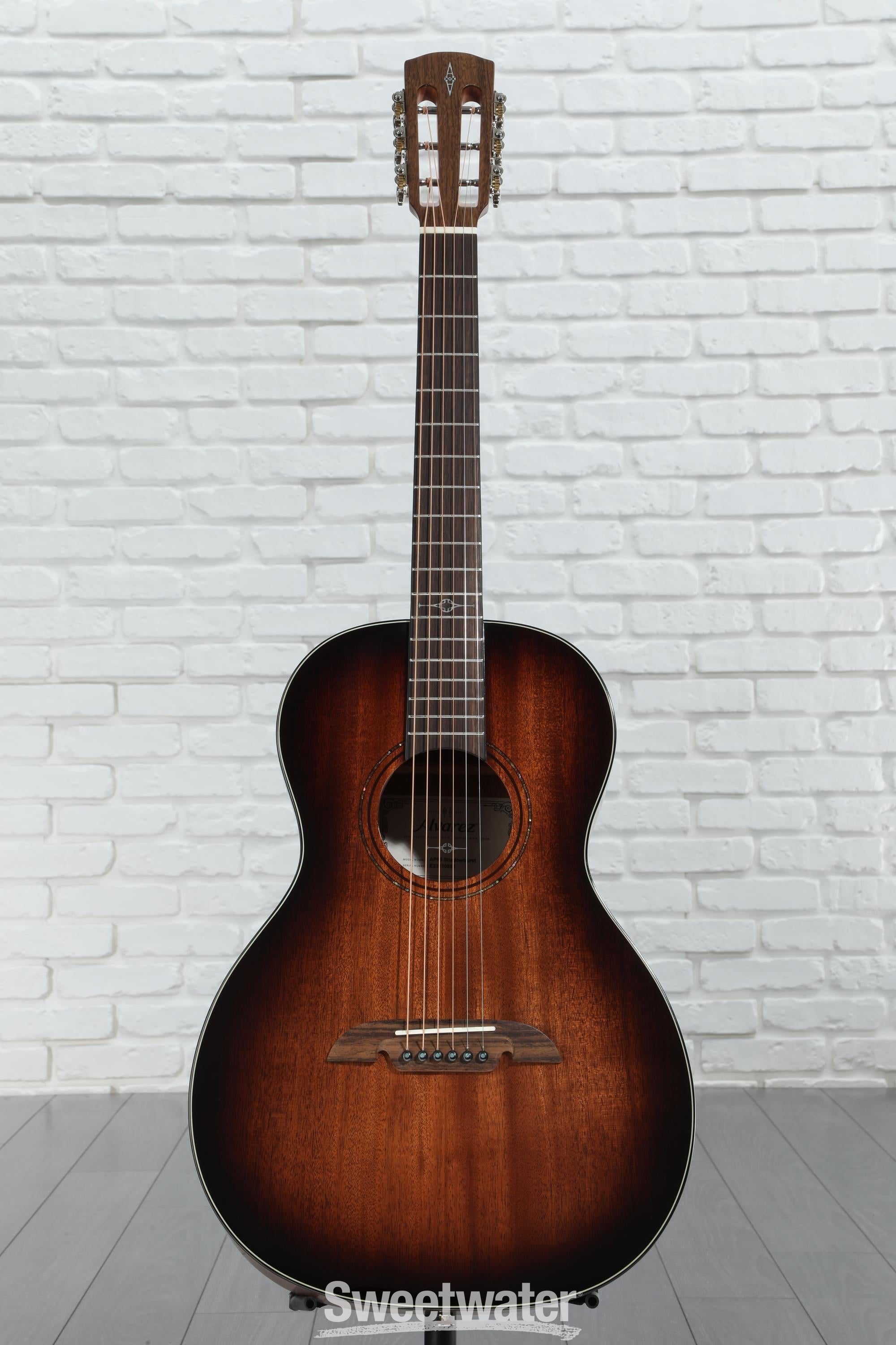 Alvarez AP66 Shadowburst Artist Series Acoustic Guitar Alvarez AP66 Shadowburst Artist Series Acoustic Guitar