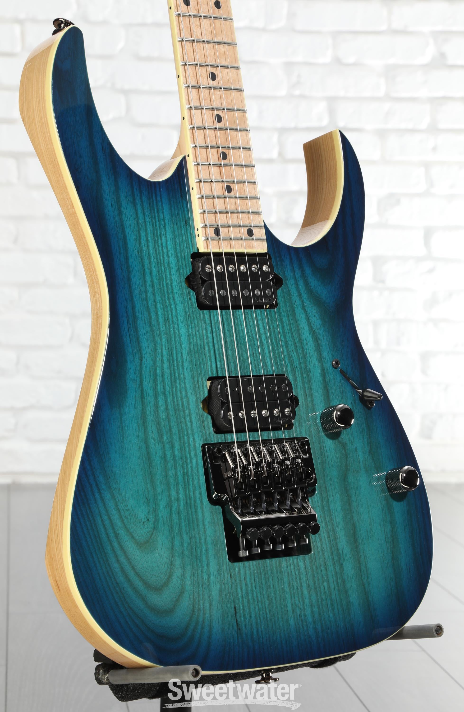 Ibanez Prestige RG652AHM - Nebula Green Burst Reviews | Sweetwater