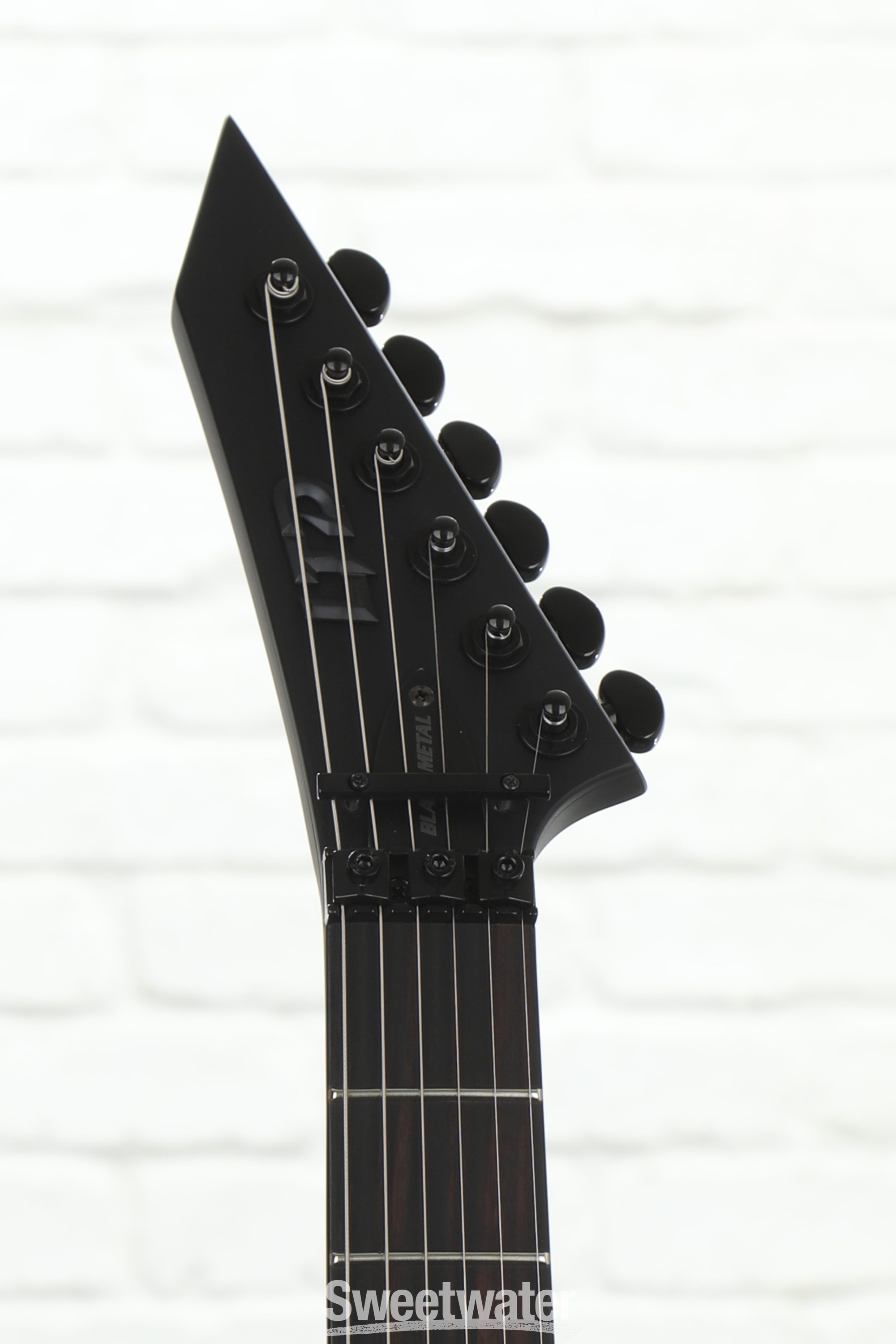 Black Metal Tremolo Picking 3d mon