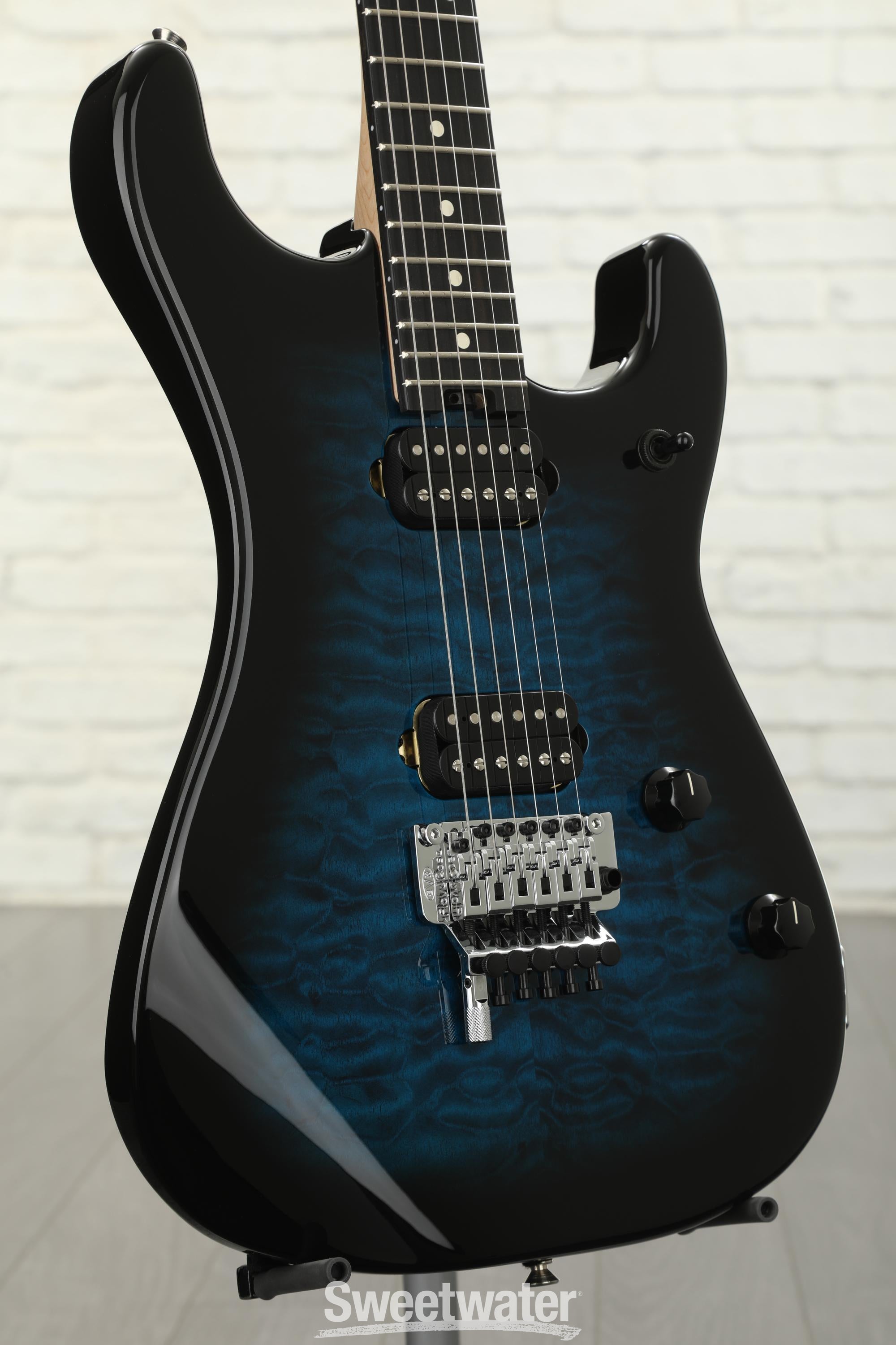 ギター EVH 5150 Deluxe Black Burst 5150™ Series :: 5150® Series Deluxe Poplar Burl, Ebony