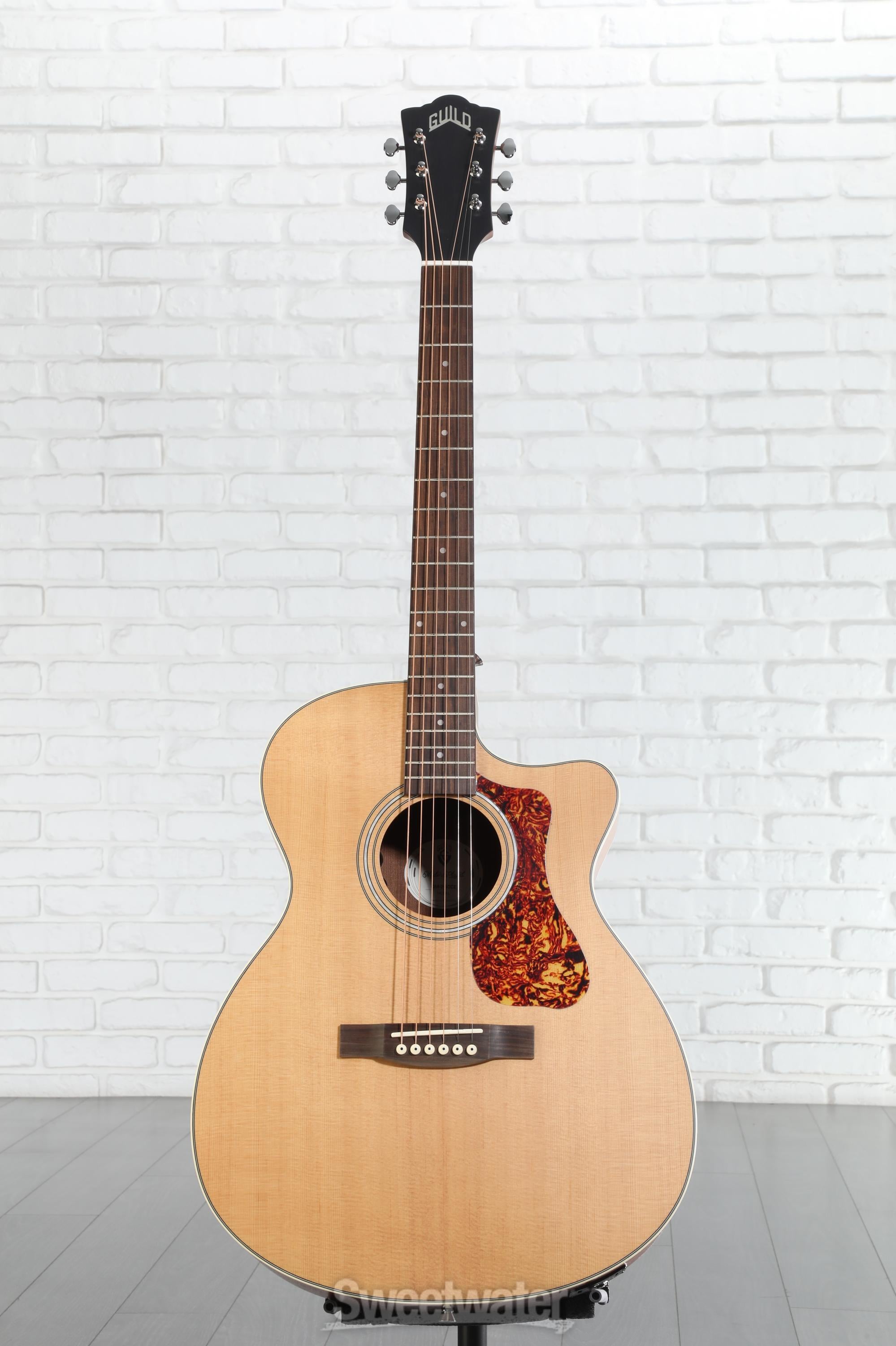 Guild OM-240CE, Orchestra Acoustic-Electric Guitar - Natural