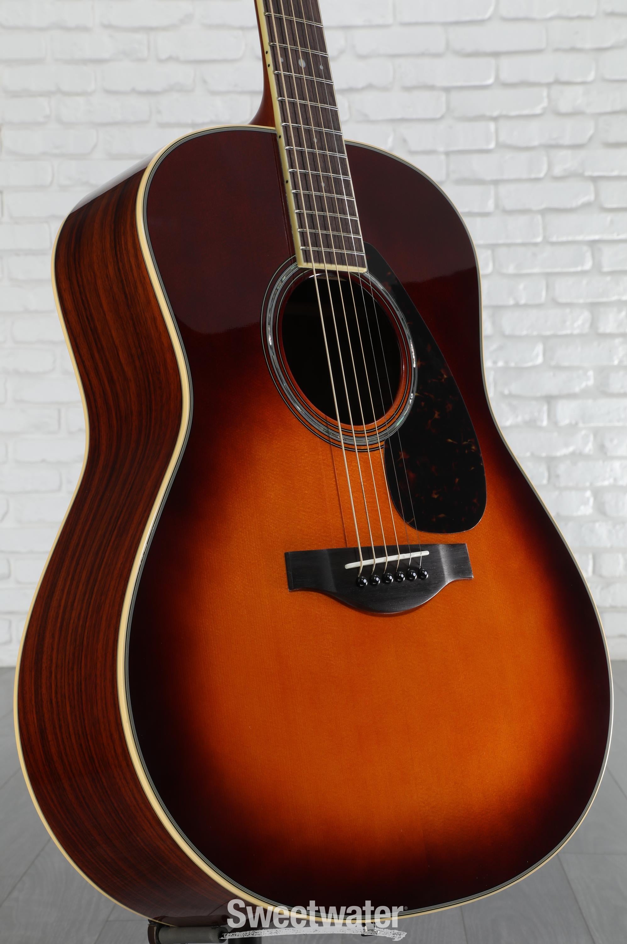 YAMAHA　LL6 ARE BS Yamaha LL6 ARE Original Jumbo Acoustic Guitar - Brown