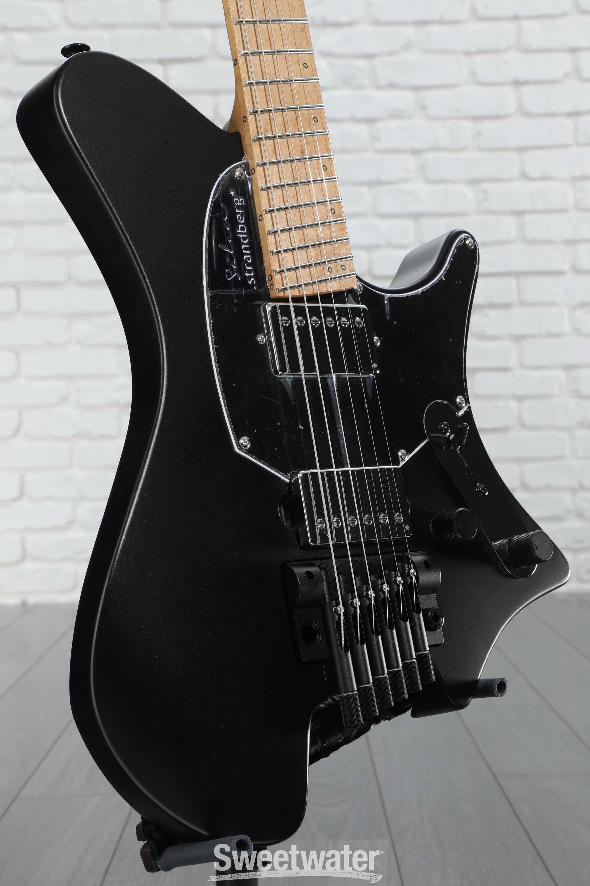 Strandberg Sälen Classic NX 6 Tremolo Electric Guitar - Black