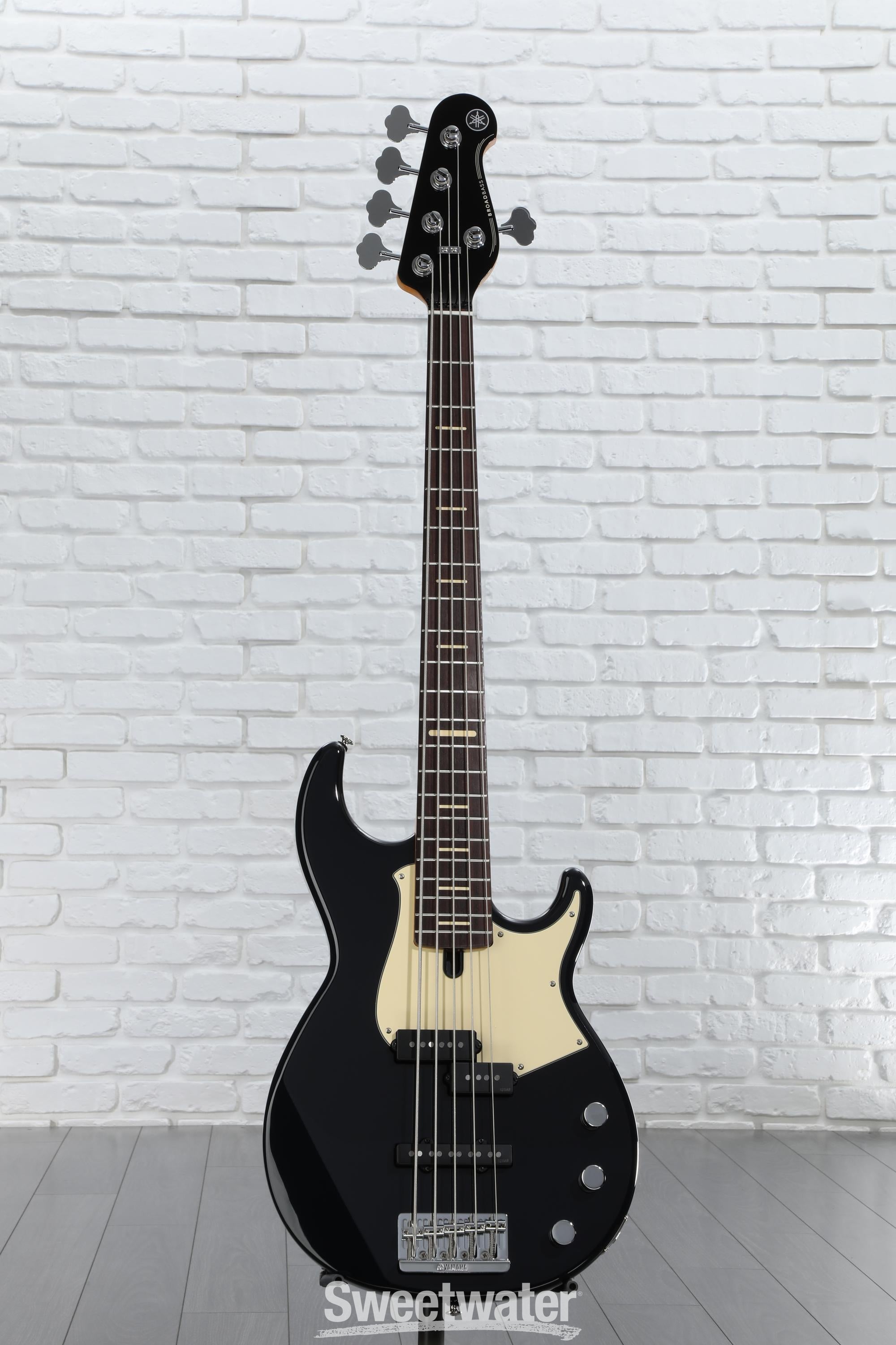 Yamaha BBP35 5-string Bass Guitar - Midnight Blue | Sweetwater