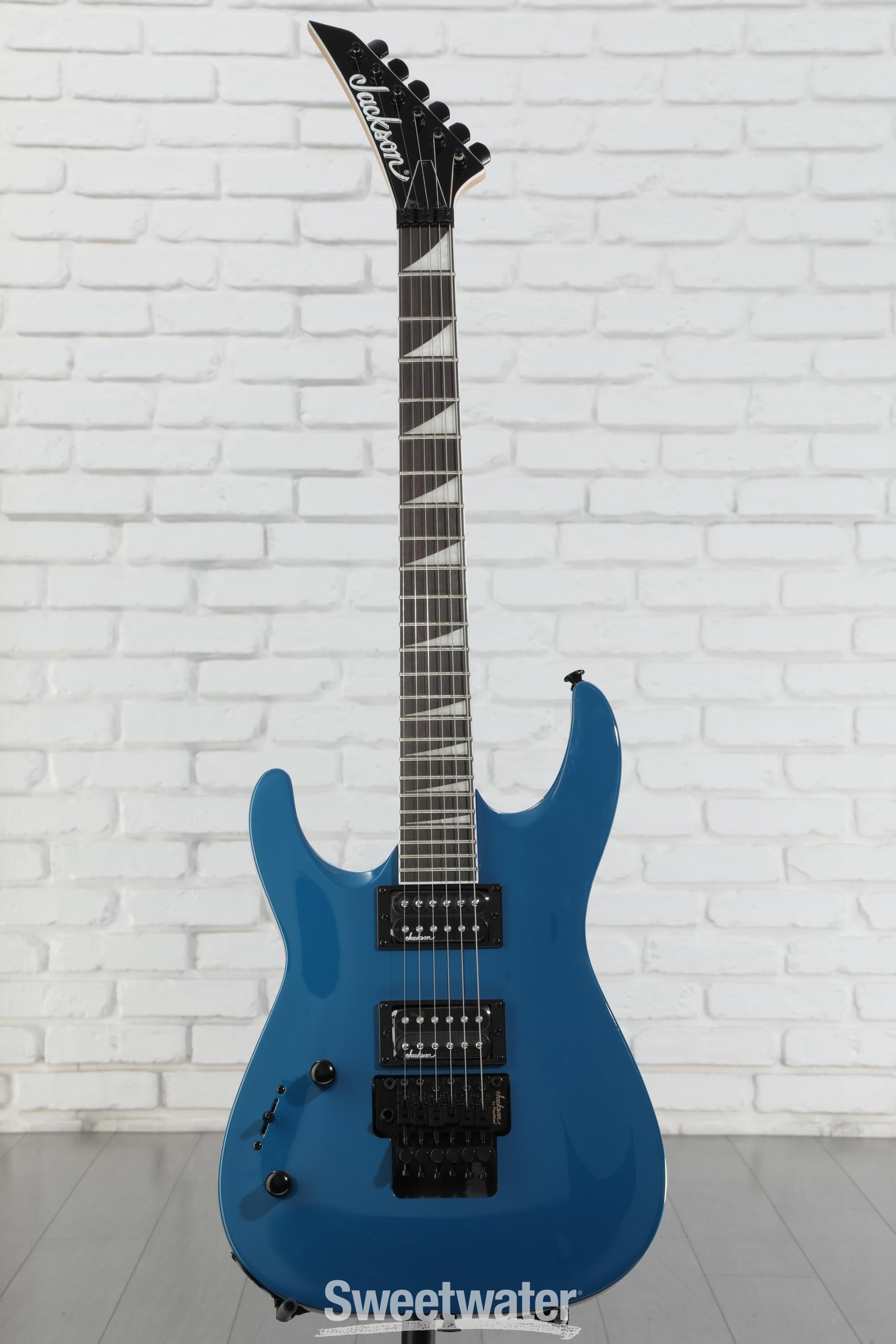 2020年製 Jackson JS32 Dinky Arch Top Amazon.com: Jackson JS Series Dinky Arch Top JS32 DKA