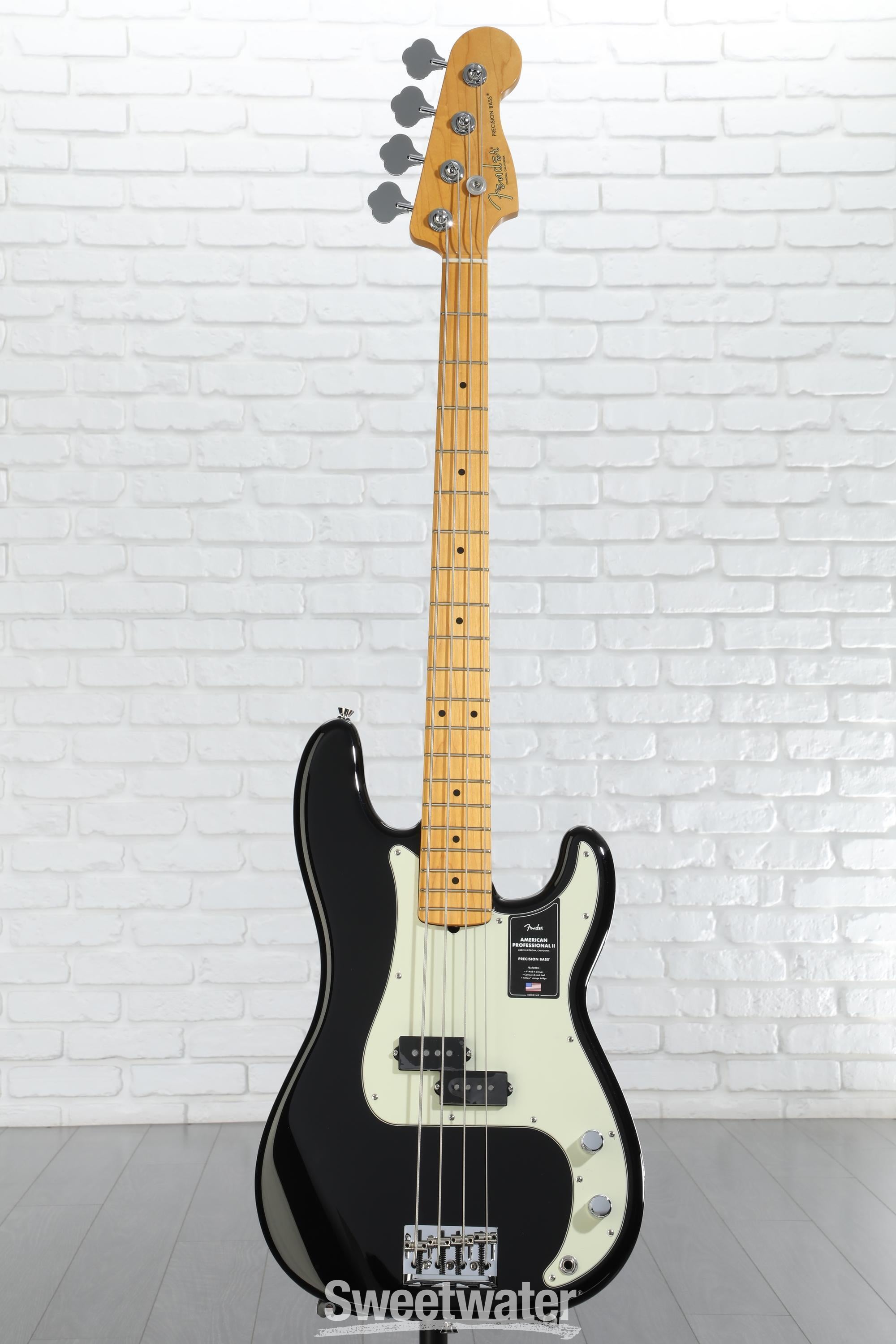 Fender American Professional II Precision Bass - Black with Maple