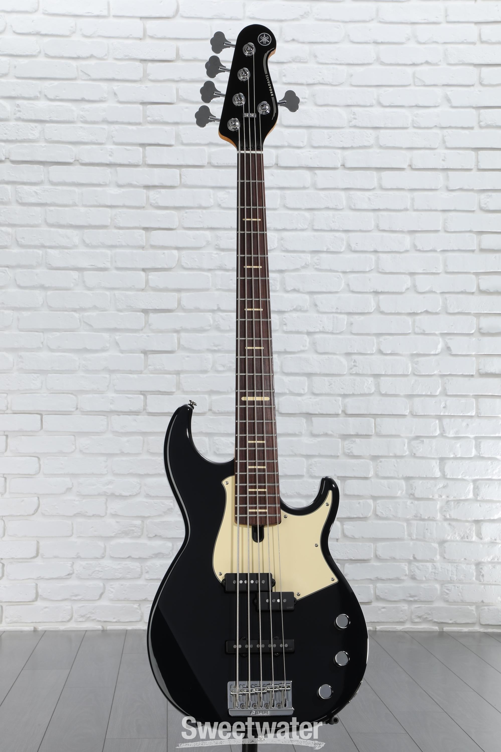 Yamaha BBP35 5-string Bass Guitar - Midnight Blue | Sweetwater