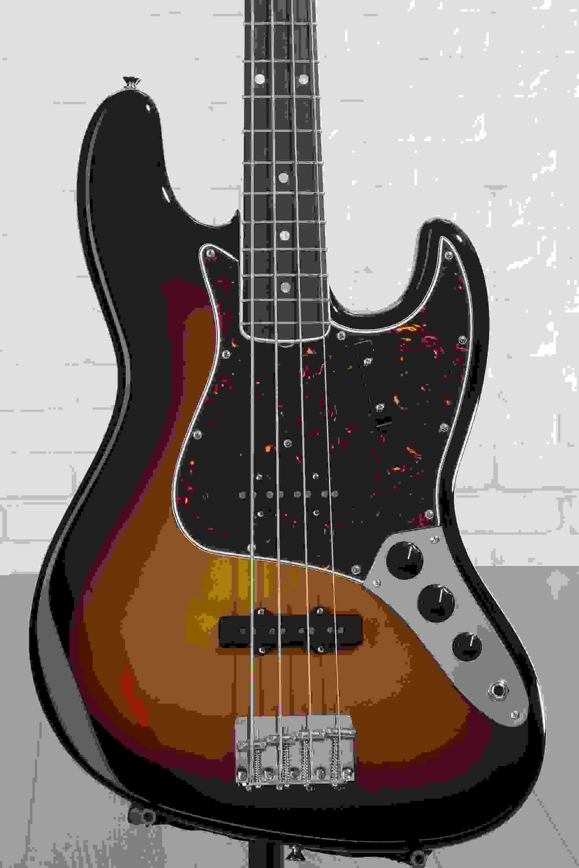 Fender American Vintage II 1966 Jazz Bass - 3-color Sunburst