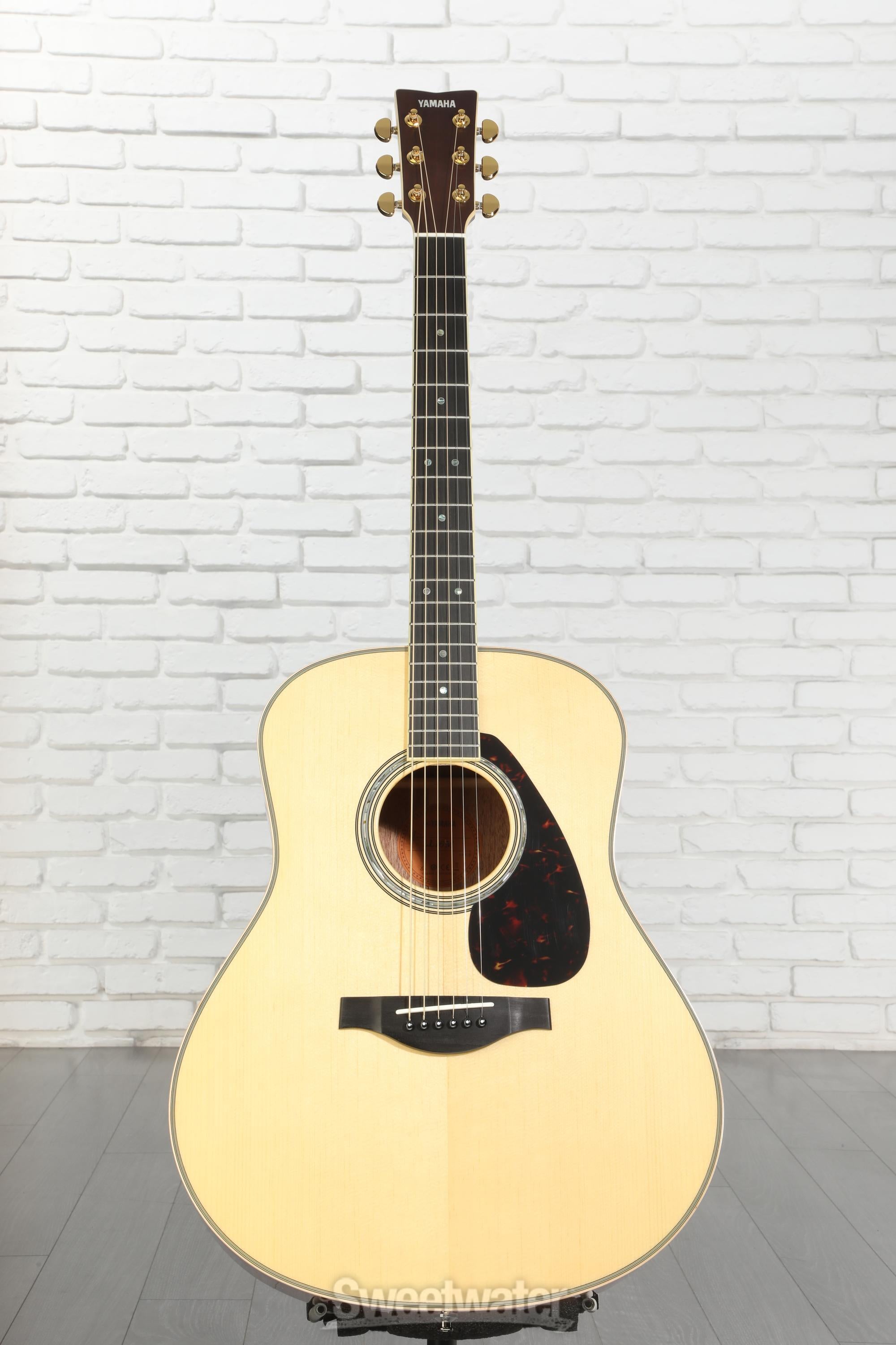 Yamaha LL16M ARE Original Jumbo Acoustic-electric Guitar - Natural