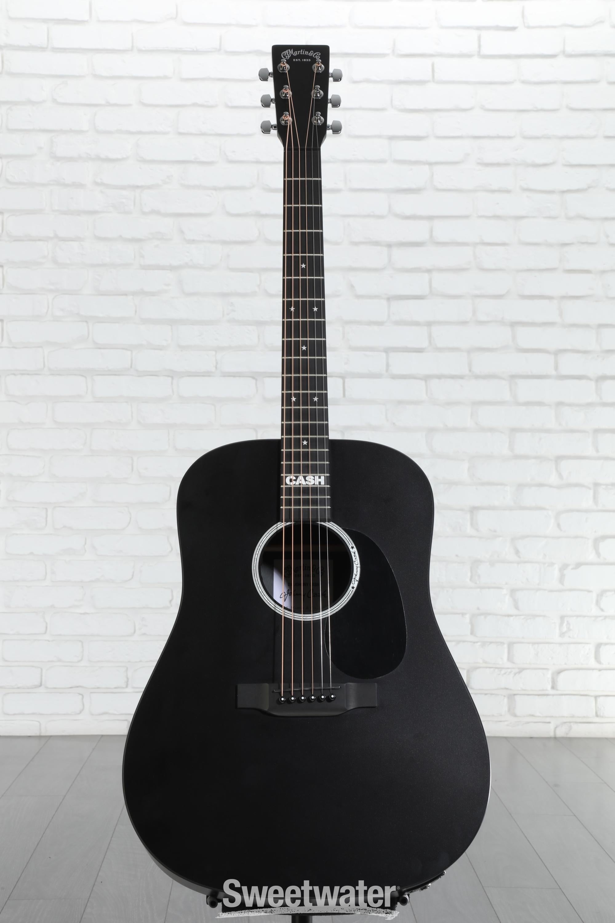 Martin dx Jonny cashエレアコ 〈マーティン マーチン〉 Martin DX Johnny Cash Acoustic-Electric Guitar | Martin Guitar