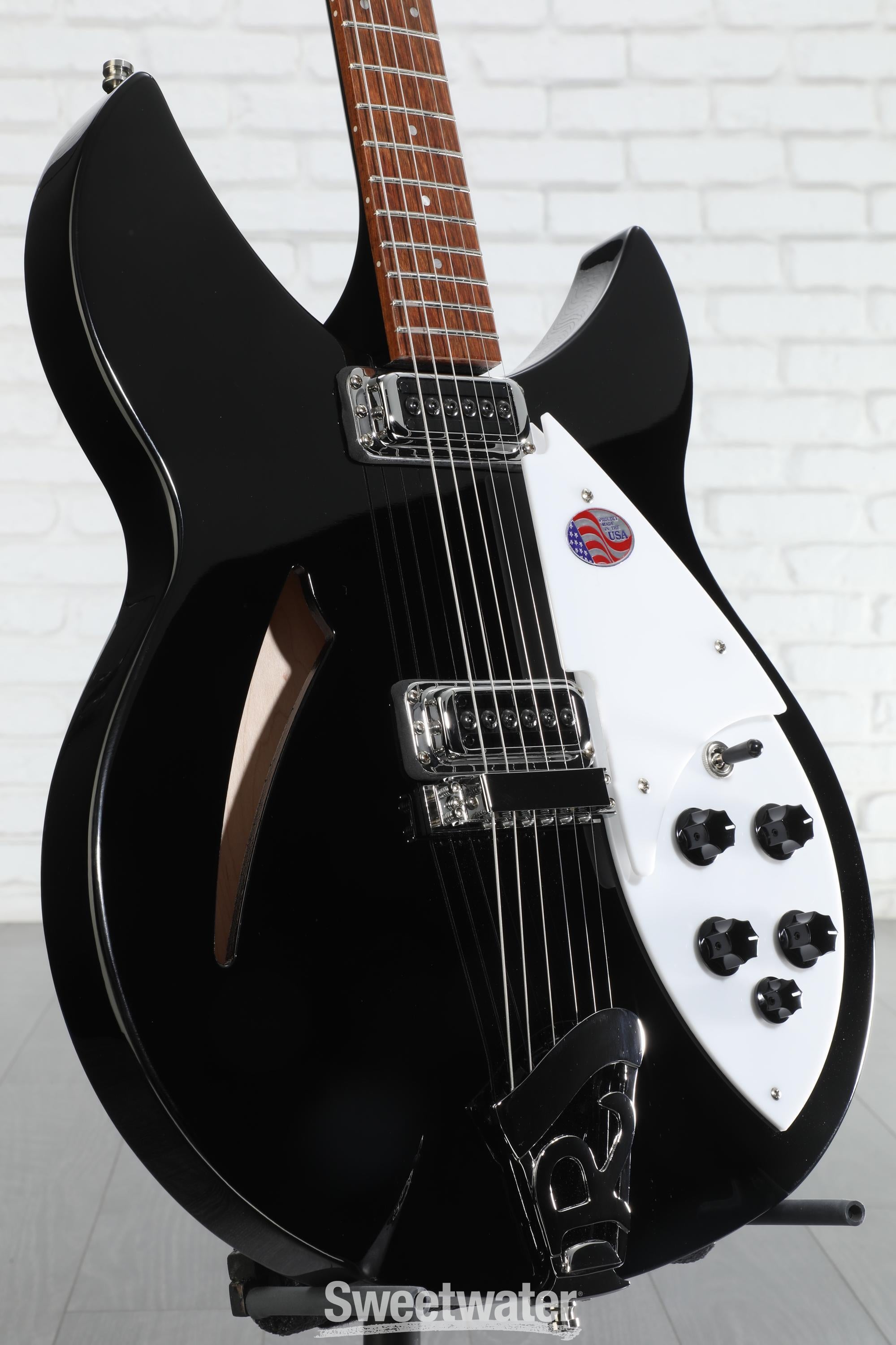 【Itami】Rickenbacker 330 Jetglo 2022年製 Rickenbacker 330 Thinline Semi-Hollow Jetglo – Gerald Musique
