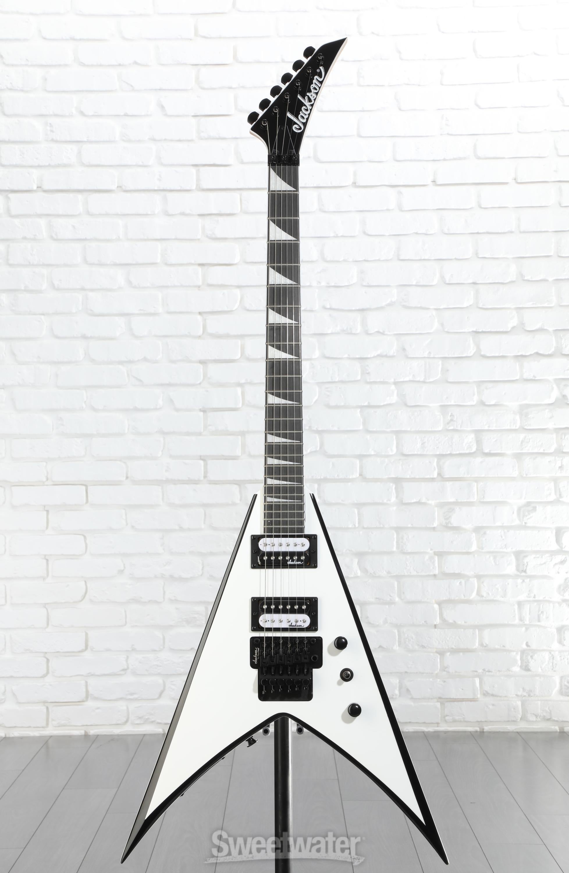 ギター Jackson King V White with Black Jackson JS Series King V JS32 with Amaranth FB in White with Black