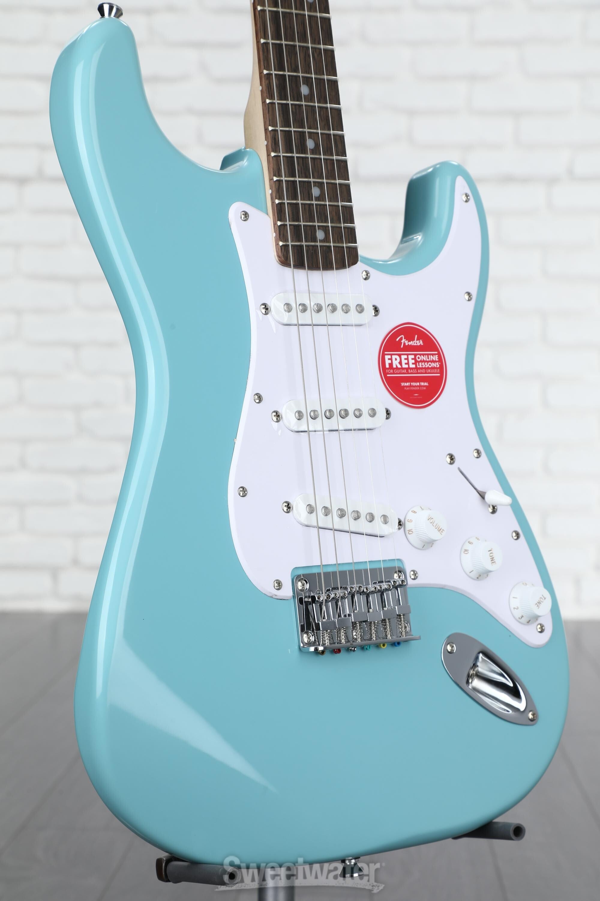 Squier Bullet Strat HT - Tropical Turquoise with Indian Laurel