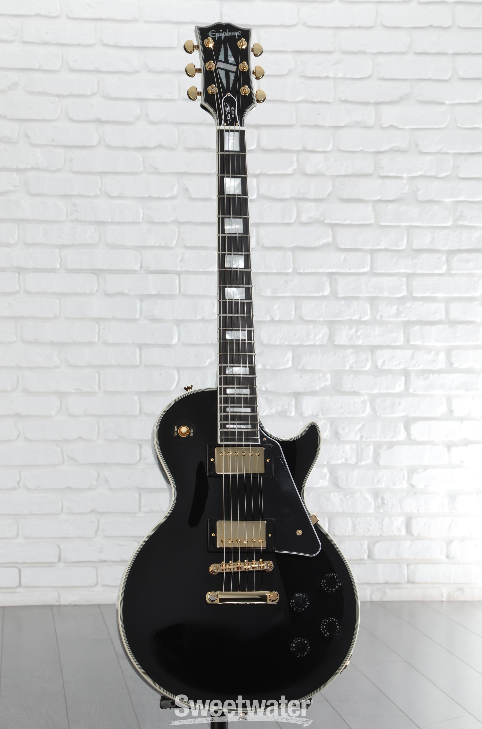 Epiphone Les Paul Custom Ebonyブラック Epiphone Les Paul Custom Electric Guitar - Ebony | Sweetwater
