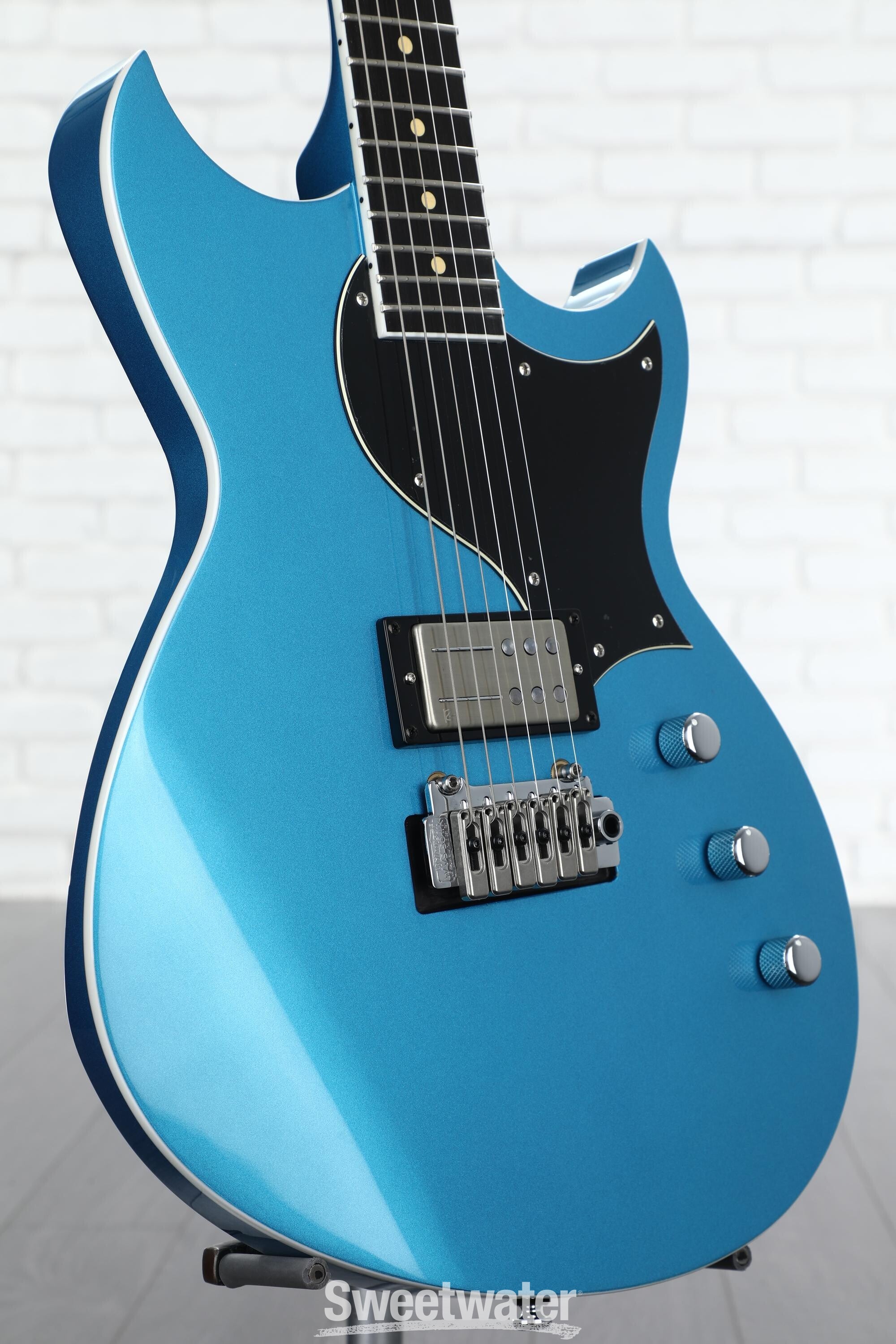 Photo of Reverend Reeves Gabrels Dirtbike Electric Guitar - Metallic Blue