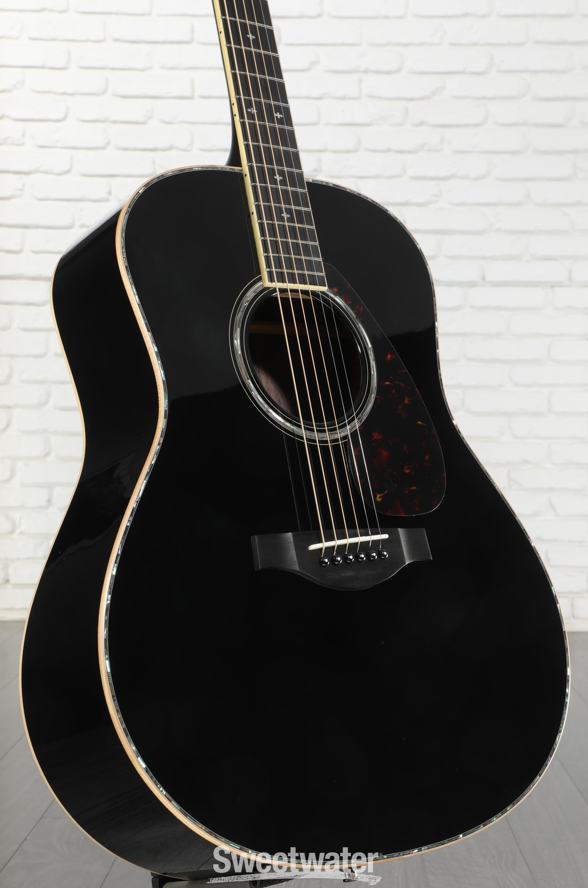 Yamaha LL16D ARE Original Jumbo Acoustic-electric Guitar - Black