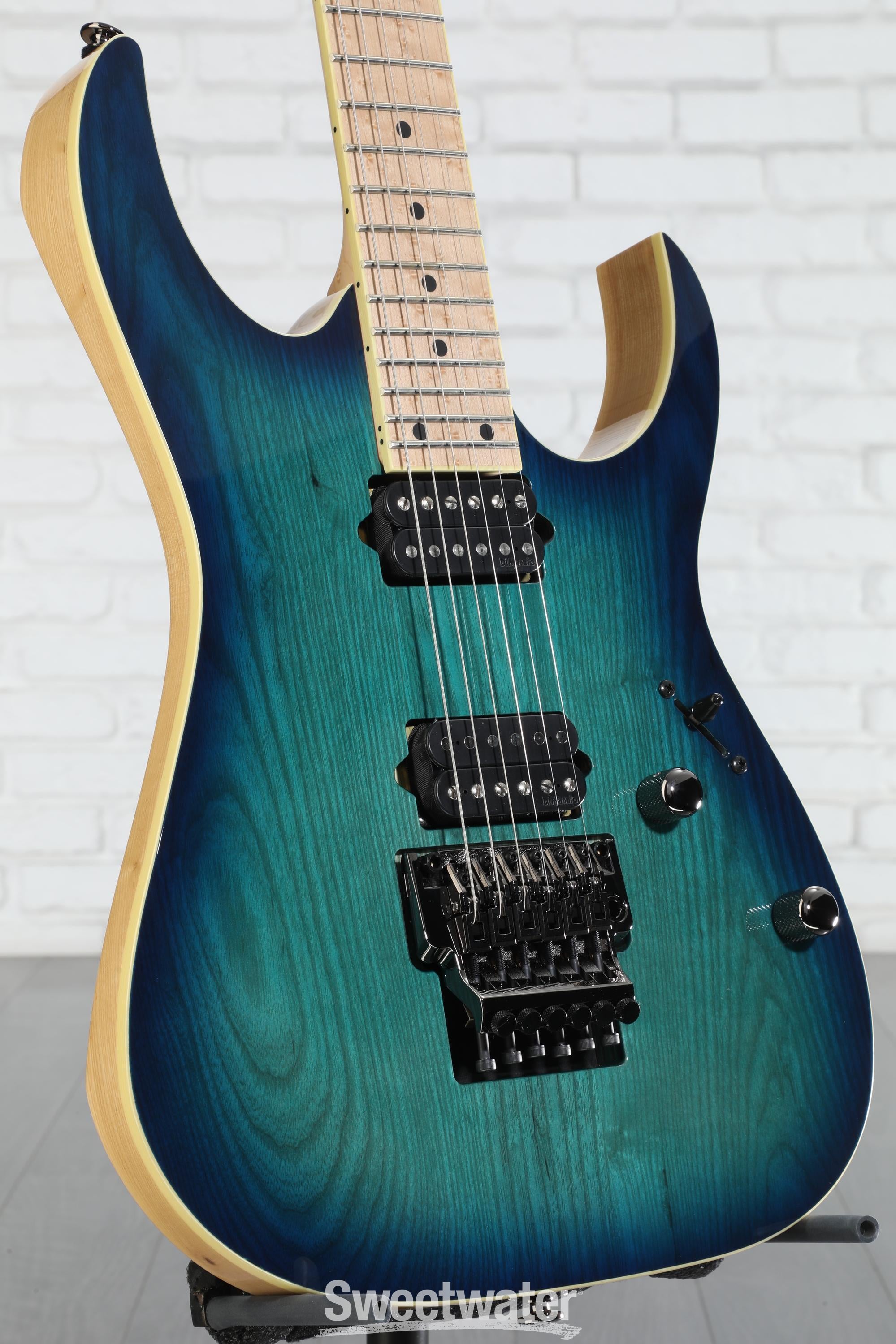 Ibanez Prestige RG652AHM - Nebula Green Burst | Sweetwater
