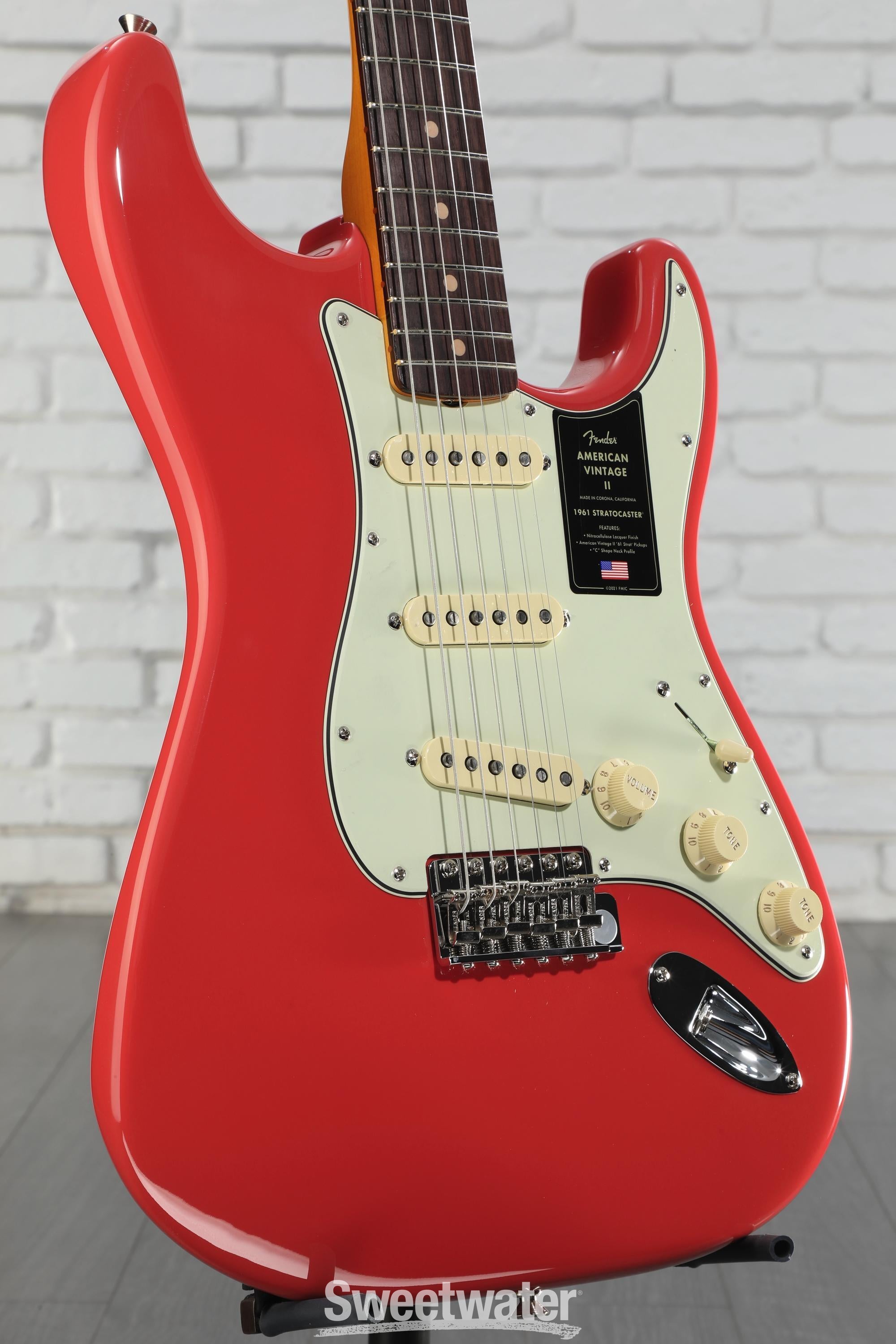 ギター Fender USA Stratocaster American Vintage American Vintage II 1961 Stratocaster® – Fender