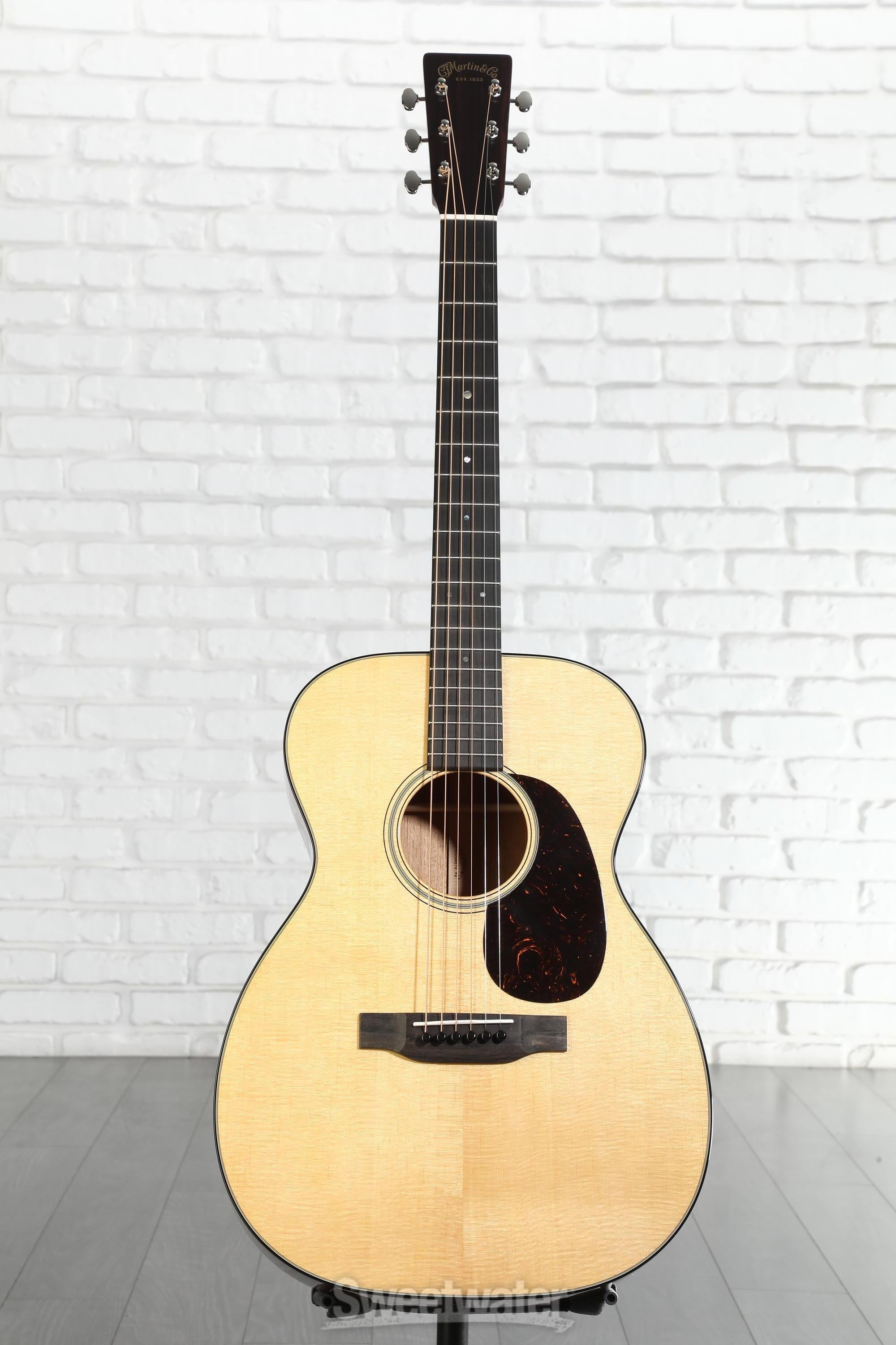 Martin 00-18 Standard Series Acoustic Guitar - Natural Aging Toner