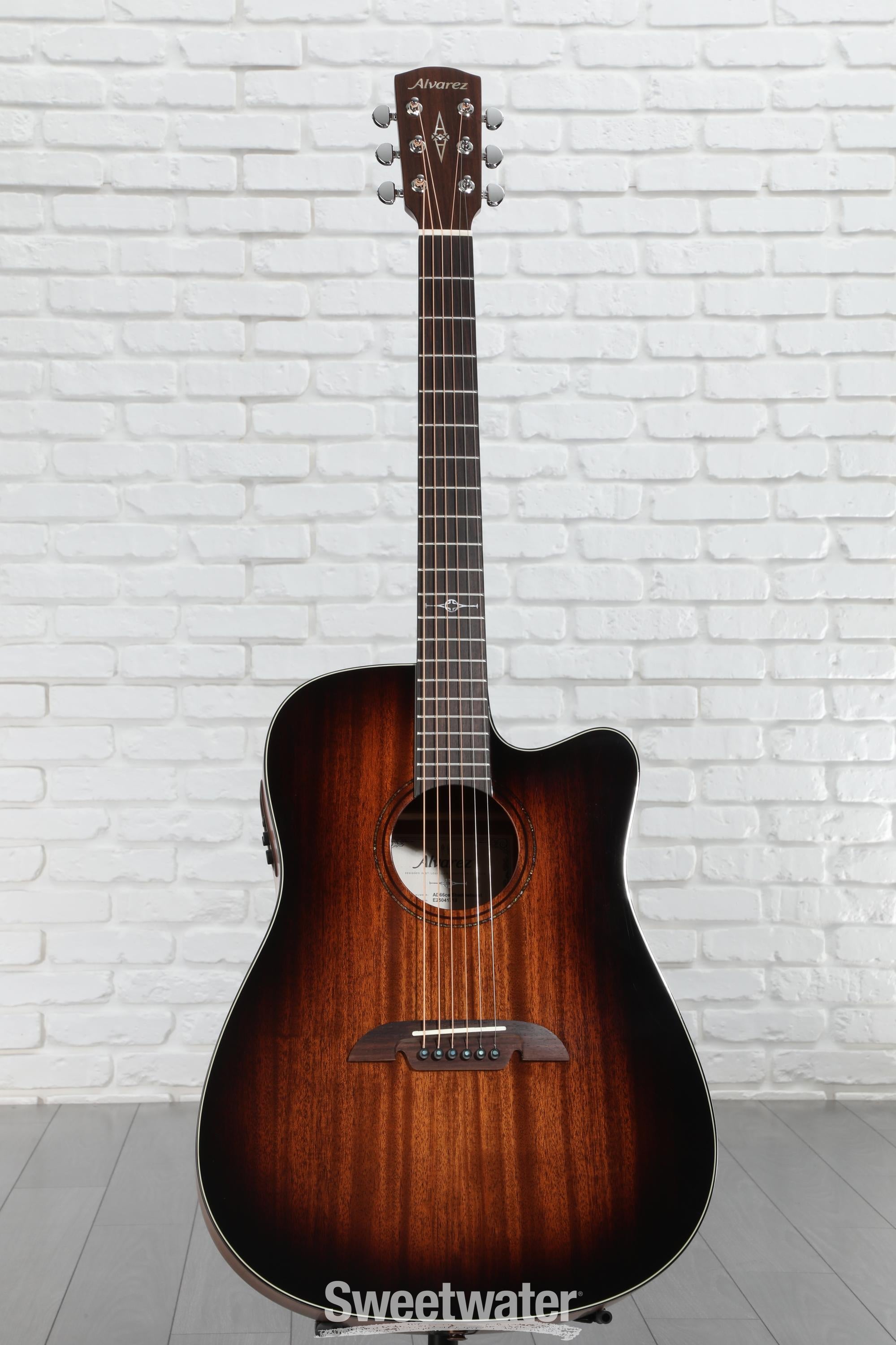 洋書 Contem. Acoustic Guitar Design & Build Contemporary Acoustic Guitar Design and Build (2nd Edition