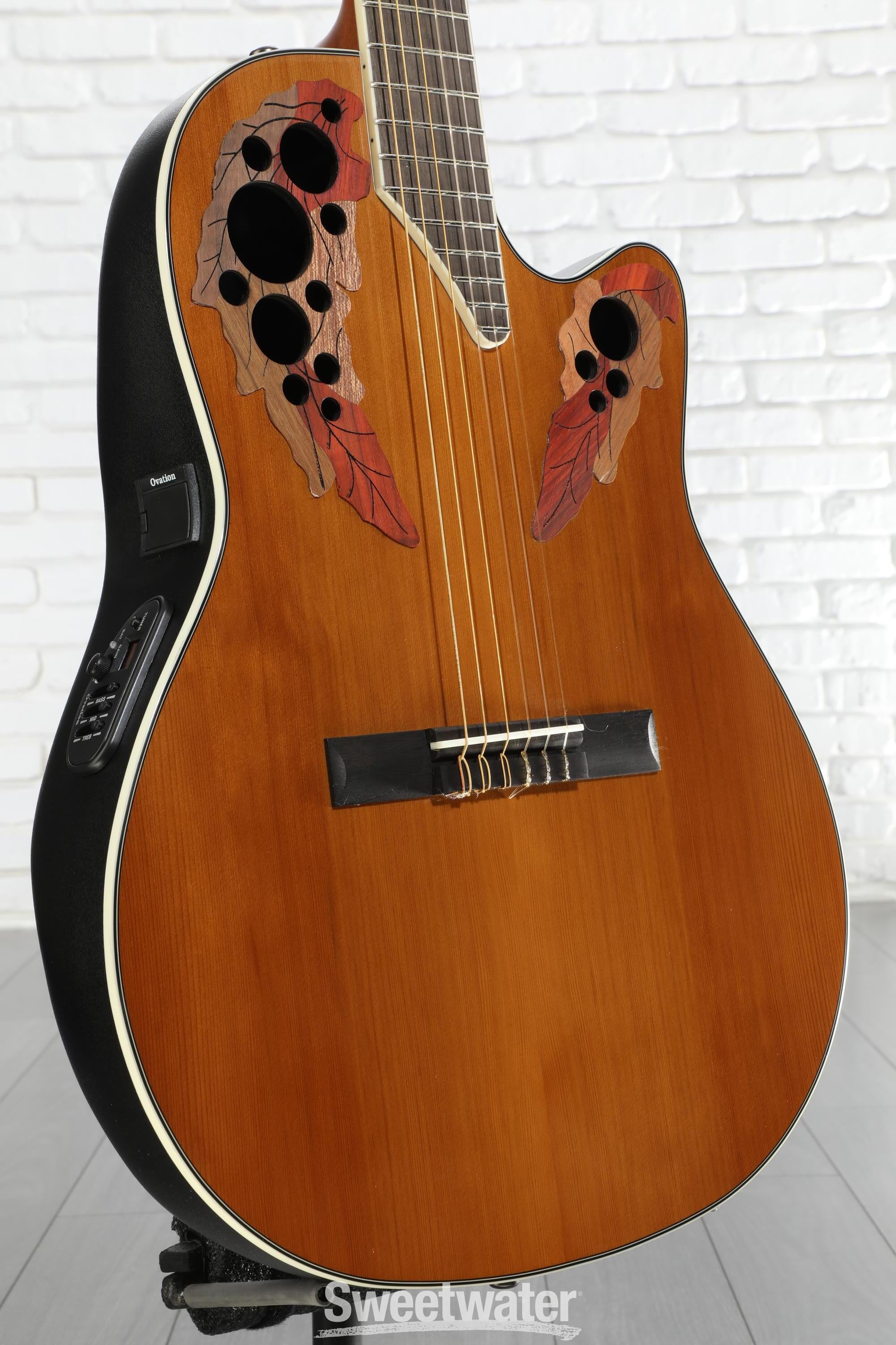 Ovation/Celebrity CC44 ミッドデプスボディ エレアコの定番 Ovation/Celebrity CC44 ミッドデプスボディ エレアコの定番