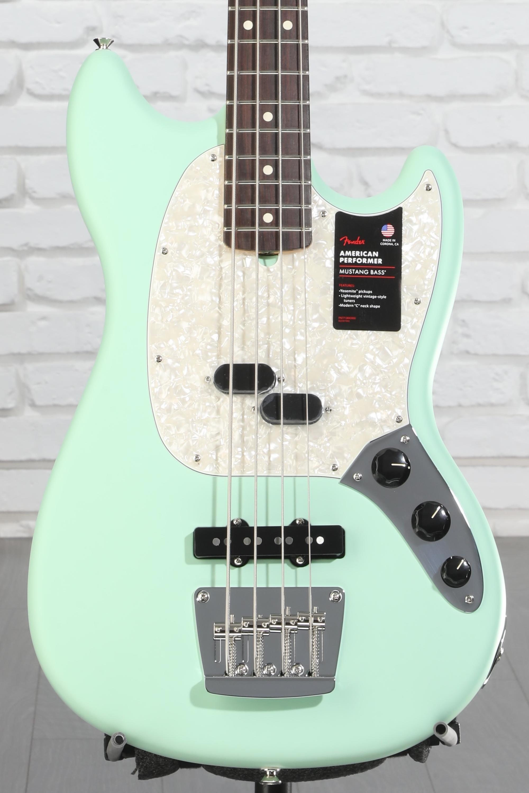 ベース Fender American Performer Mustang Bass Fender American Performer Mustang Bass Rosewood Fingerboard