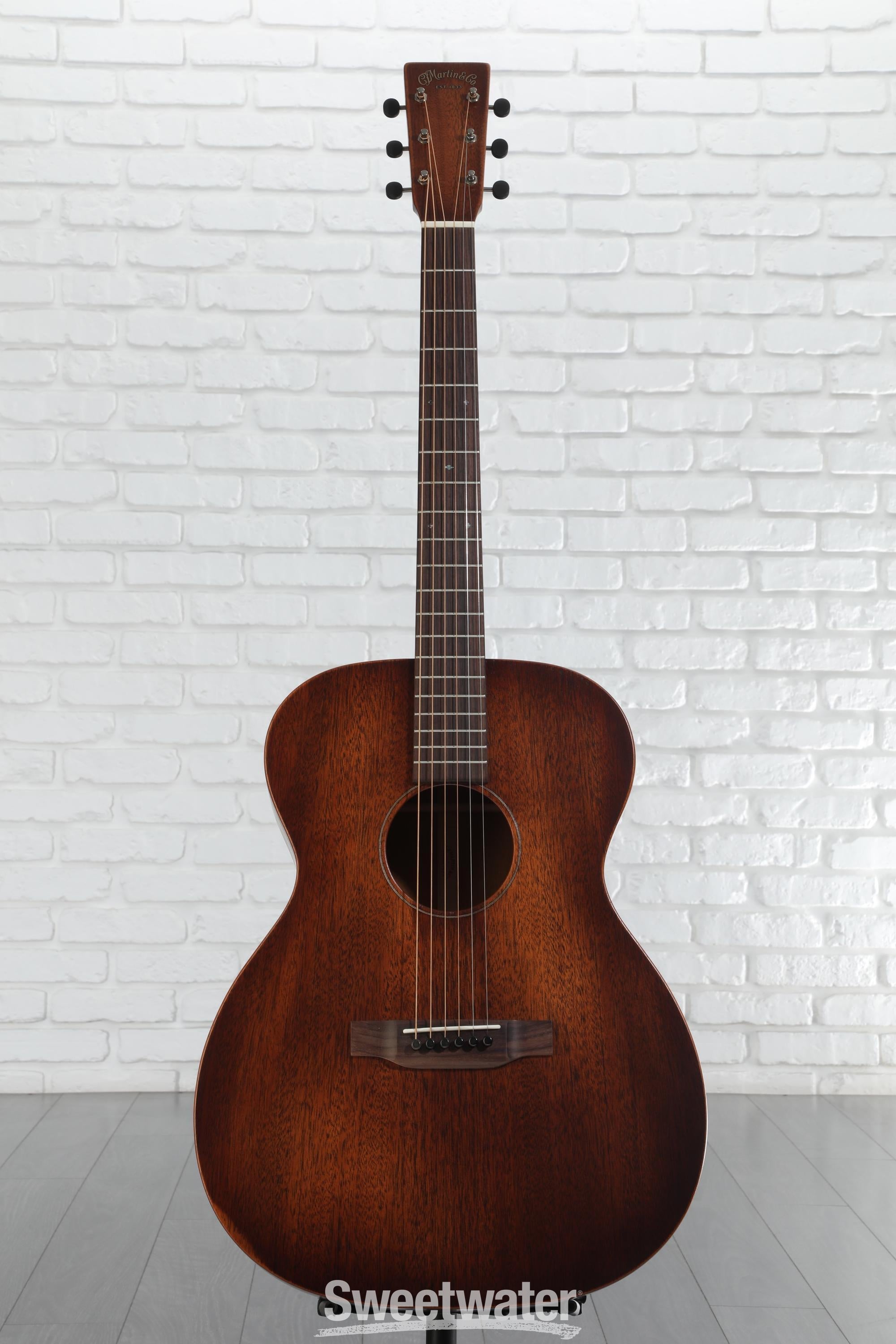 ギター Martin 000-15M Streetmaster Amazon.com: Martin Guitar 000-15M StreetMaster with Gig Bag