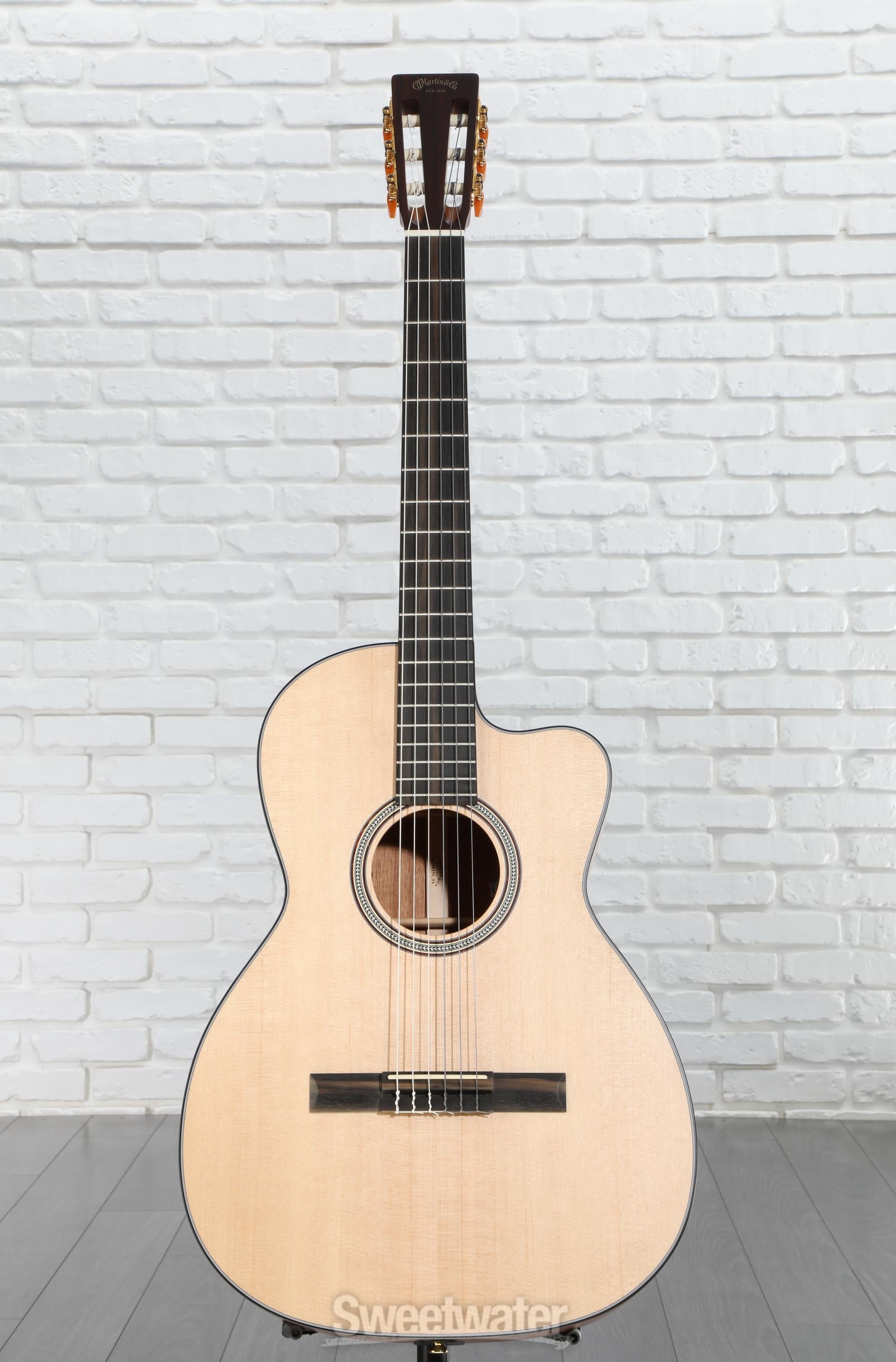 Martin 000C12-16E Acoustic-electric Nylon-string Guitar