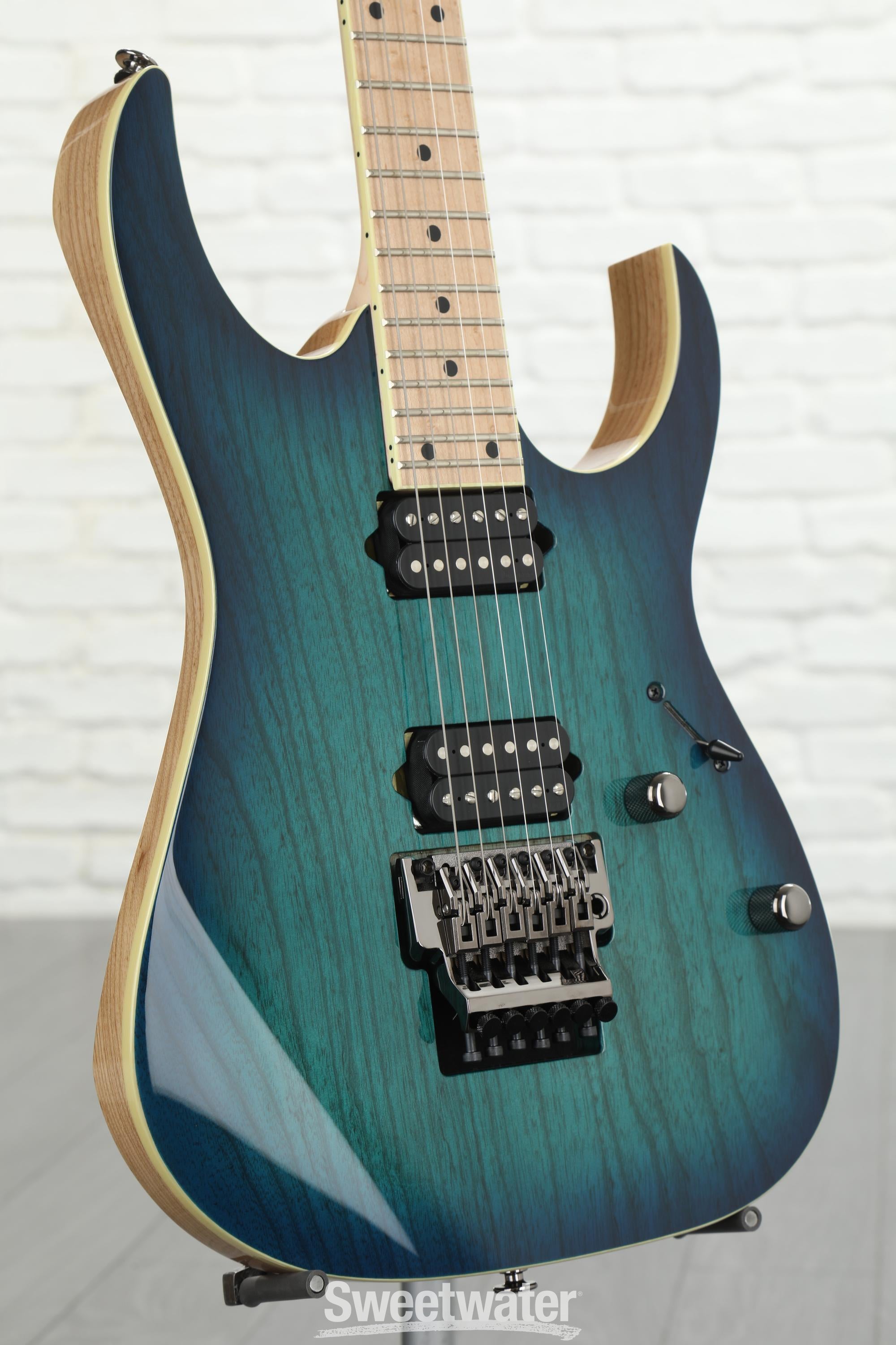 Ibanez Prestige RG652AHM - Nebula Green Burst