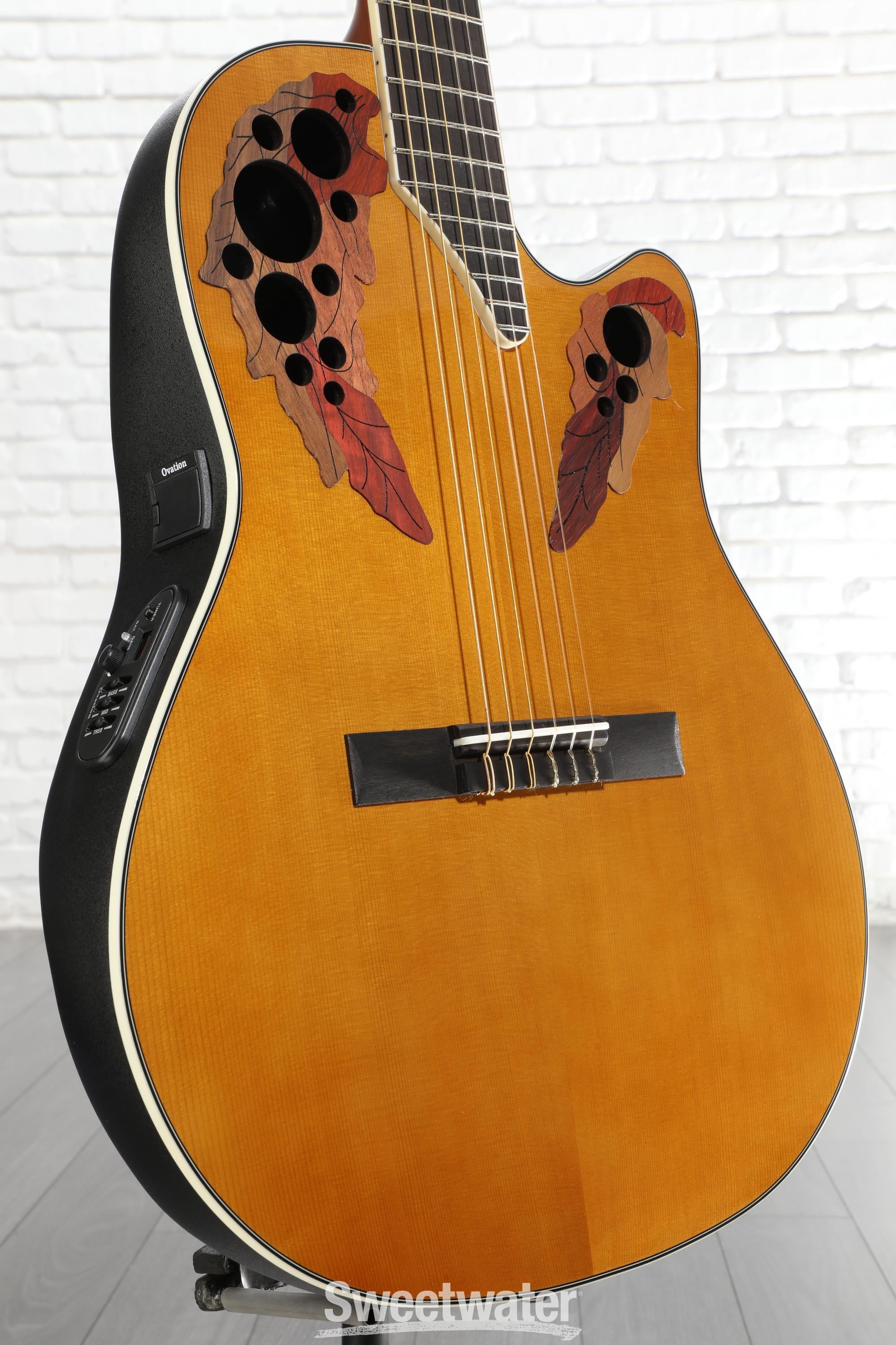 Ovation Celebrity Elite CE44C-4A Mid-depth Classical - Natural
