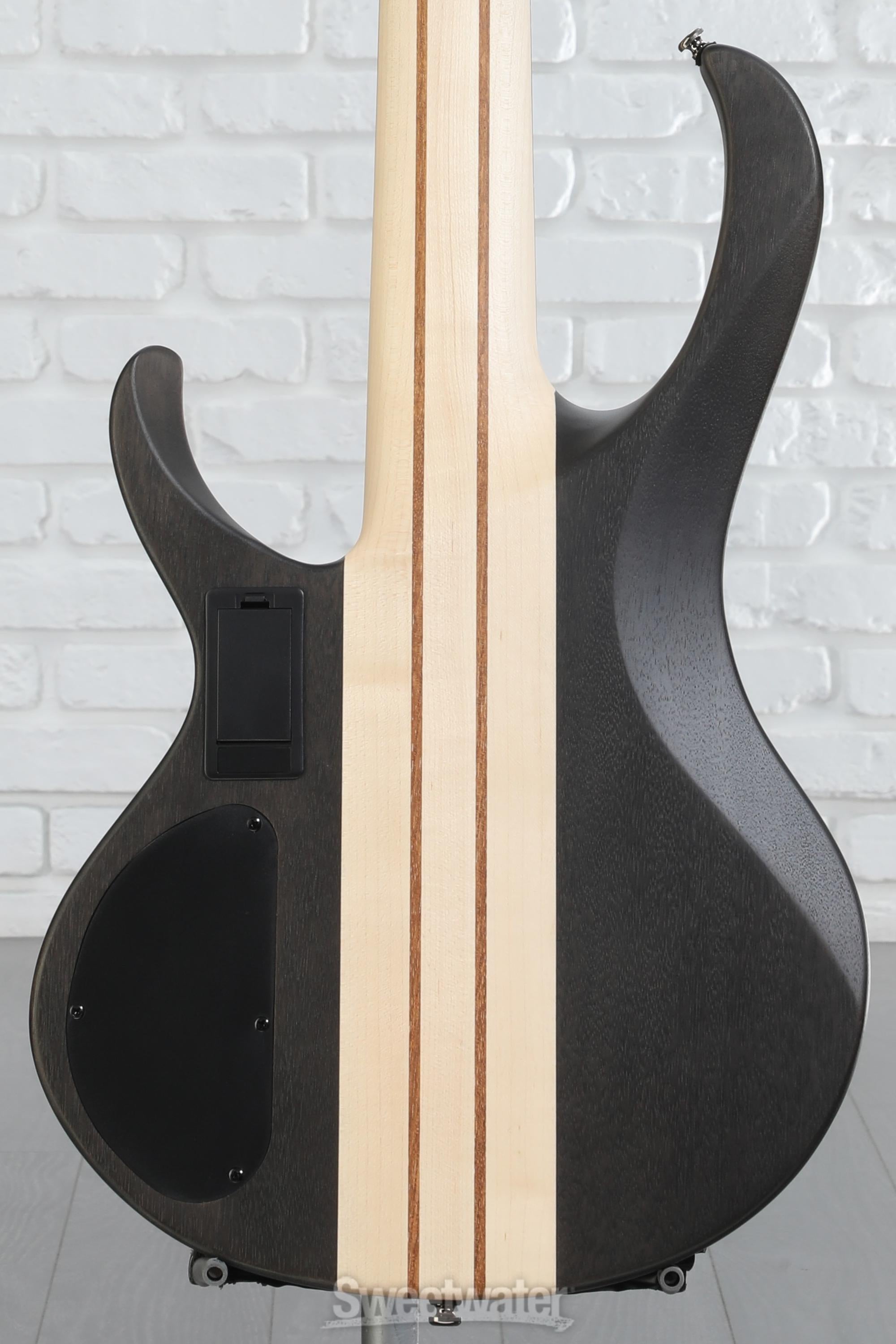 Ibanez BTB Standard BTB605 5-string Bass Guitar Ibanez BTB Standard BTB605 5-string Bass Guitar