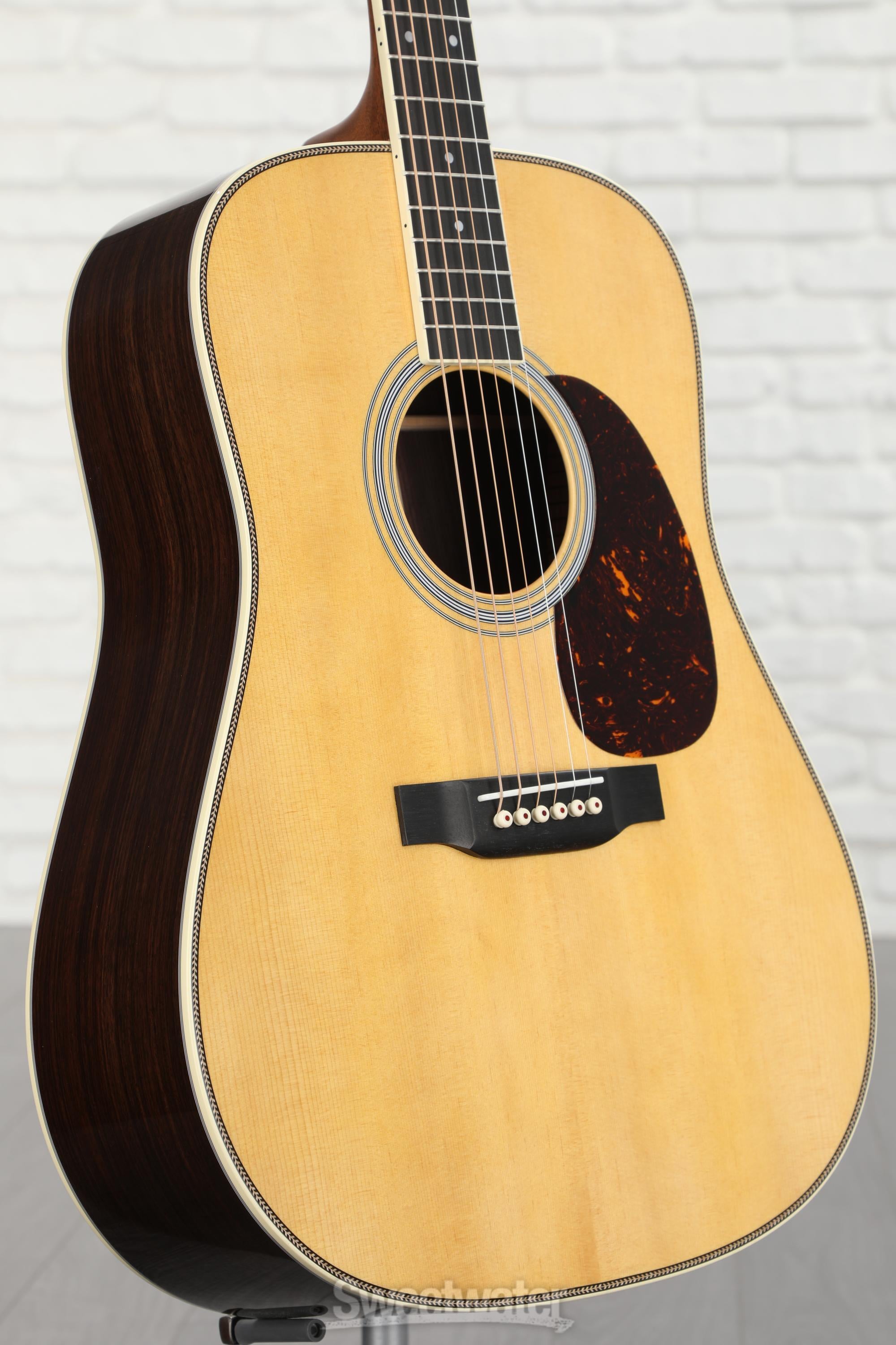 Martin HD-35 Acoustic Guitar - Natural Reviews | Sweetwater