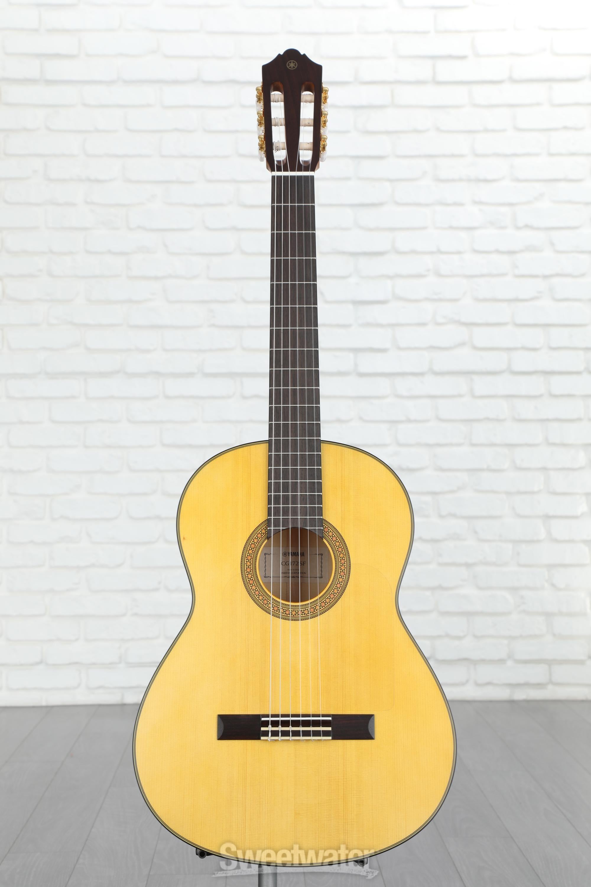 Yamaha CG172SF Classical Natural Sweetwater