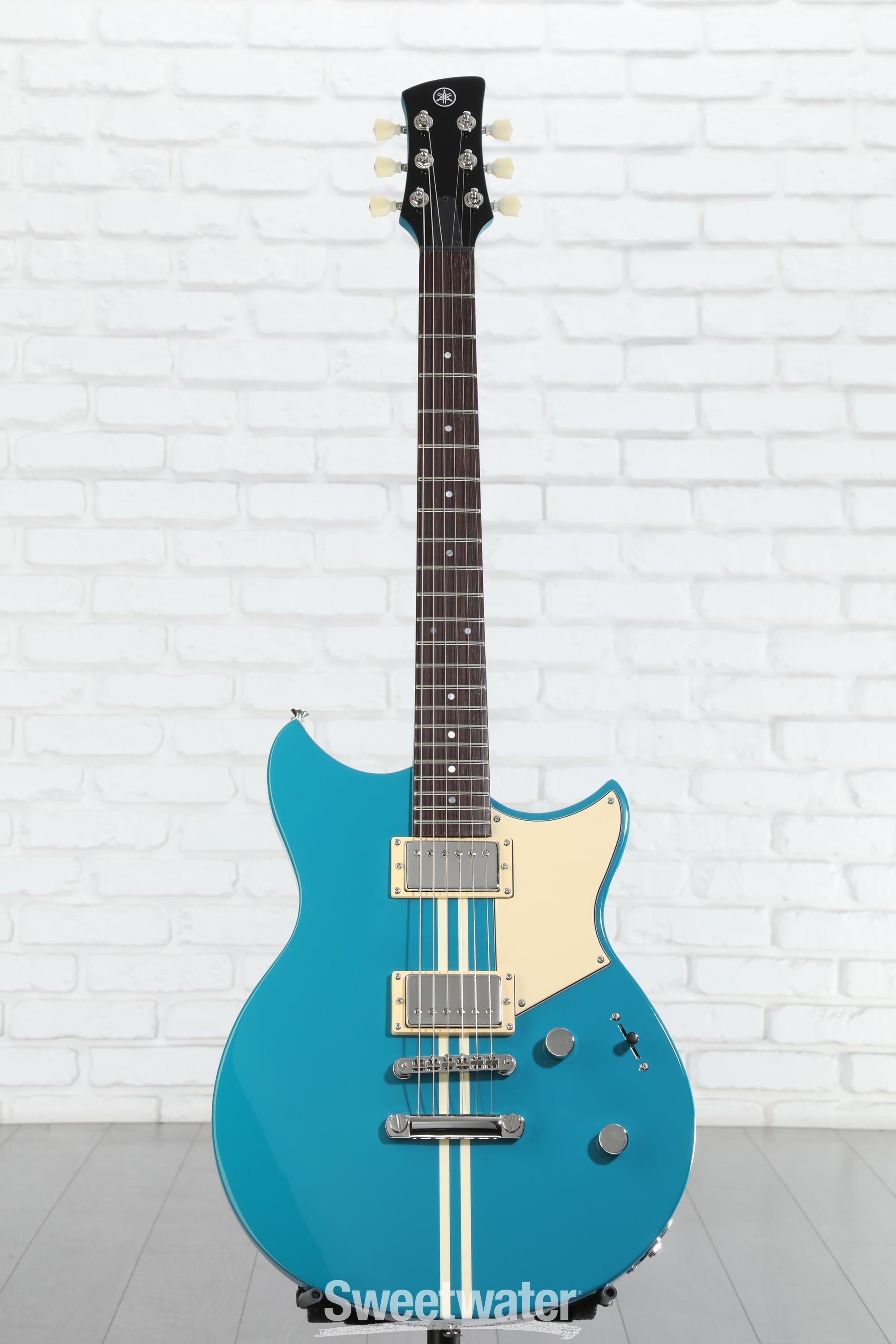 Yamaha Revstar Element RSE20 Electric Guitar - Swift Blue