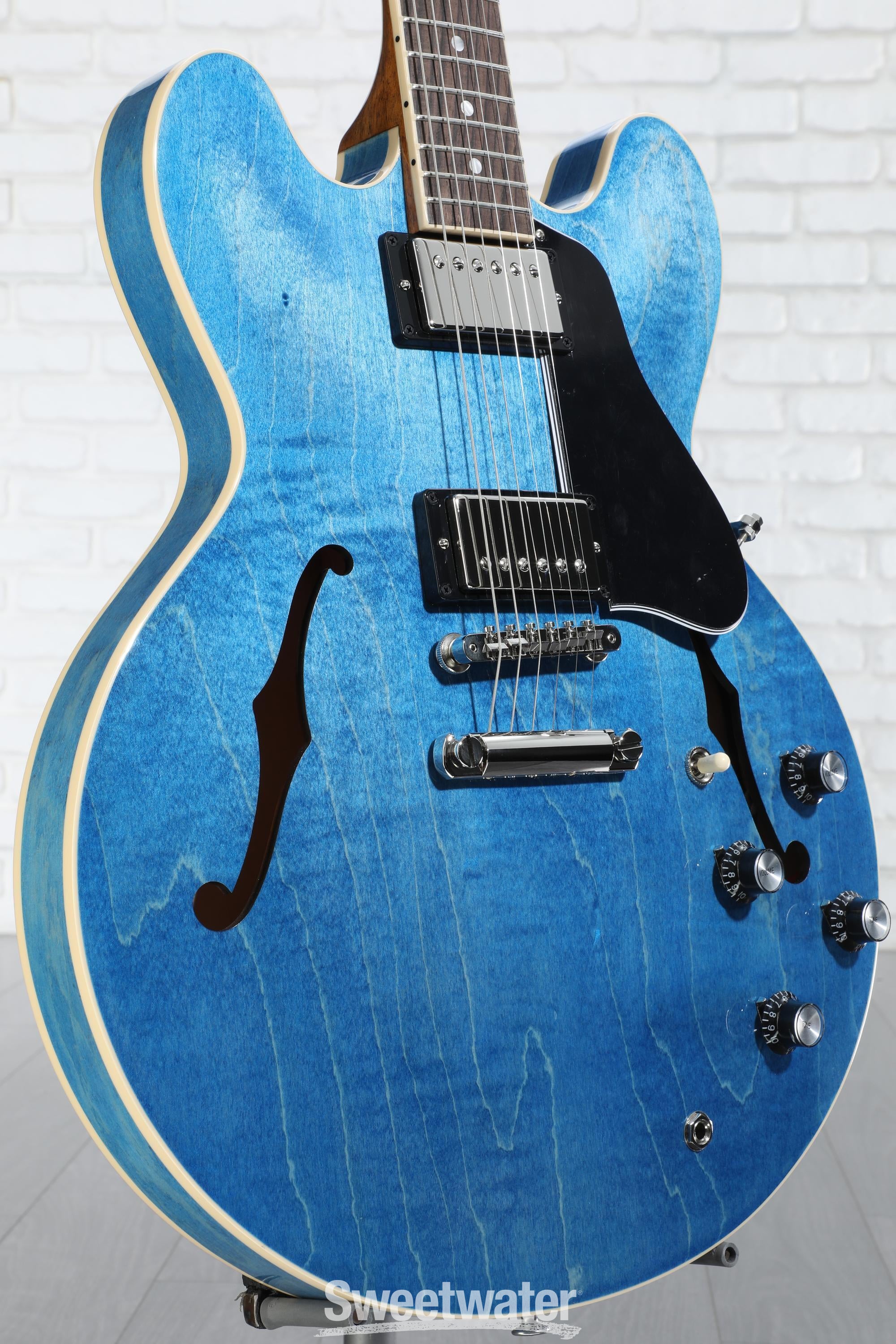 Photo of Gibson ES-335 Semi-hollowbody Electric Guitar - Ocean Blue