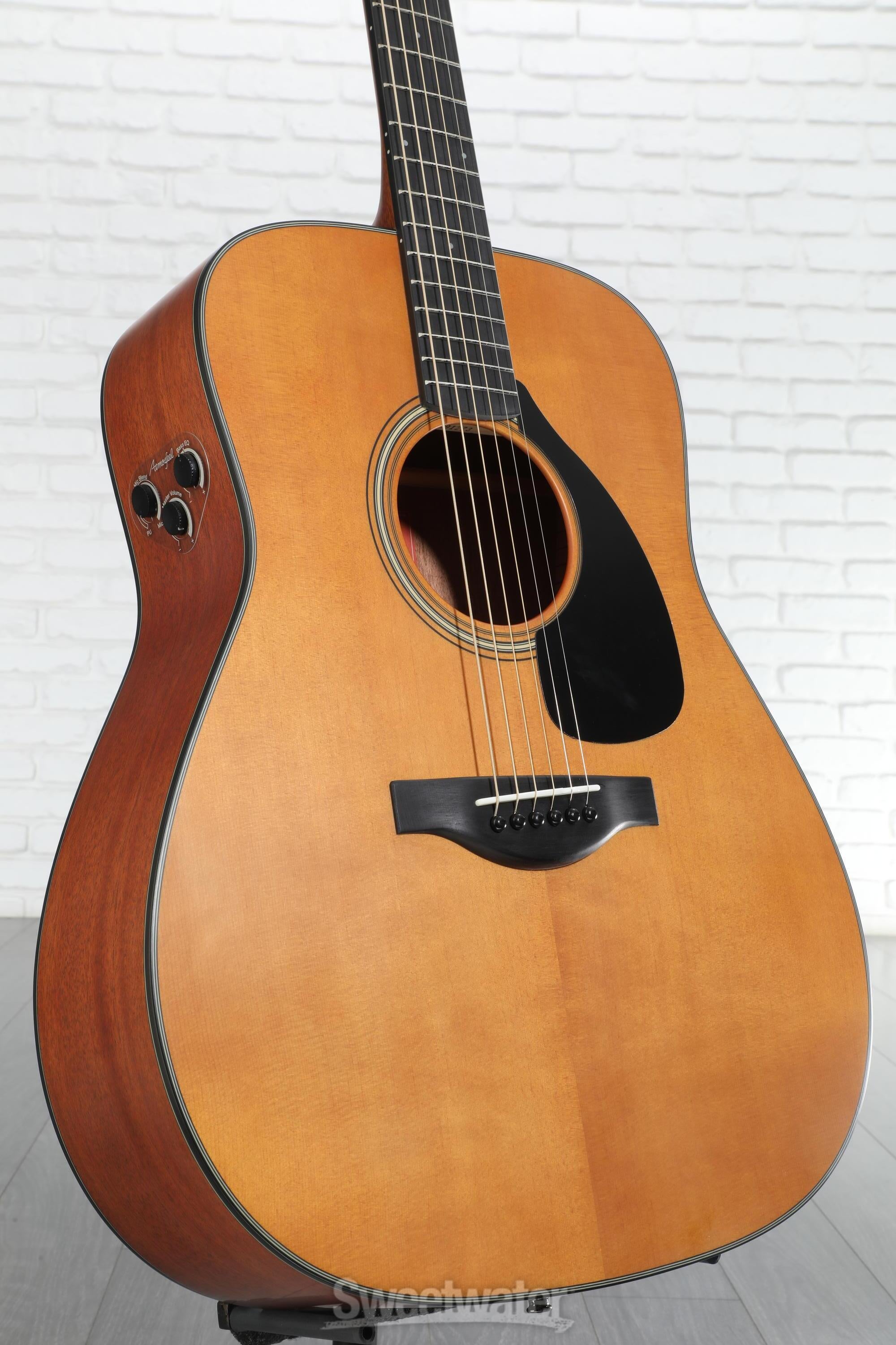 Yamaha Red Label FGX3 Acoustic Guitar - Natural | Sweetwater