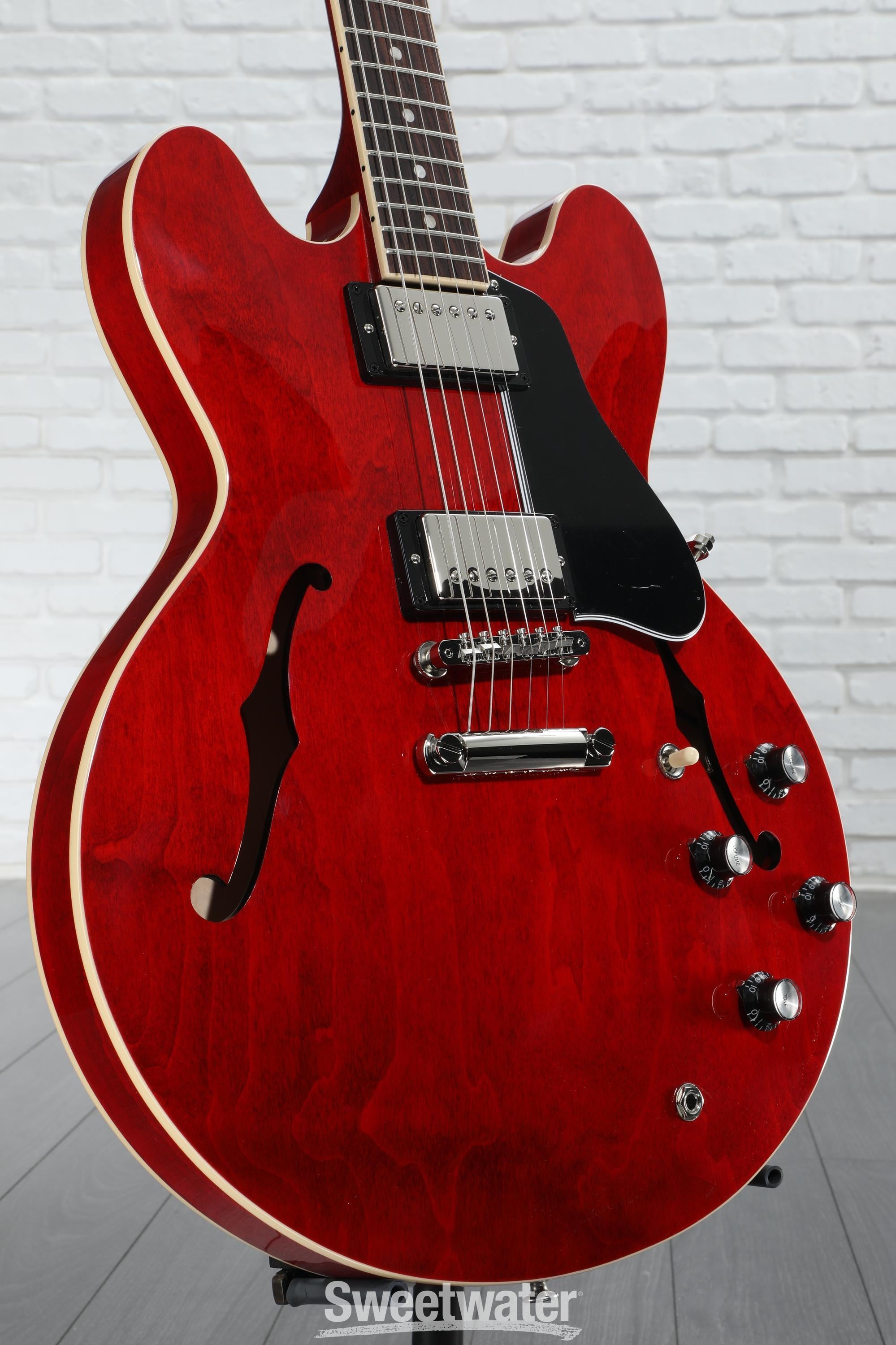 Gibson ES-335 Semi-hollowbody Electric Guitar - Sixties Cherry