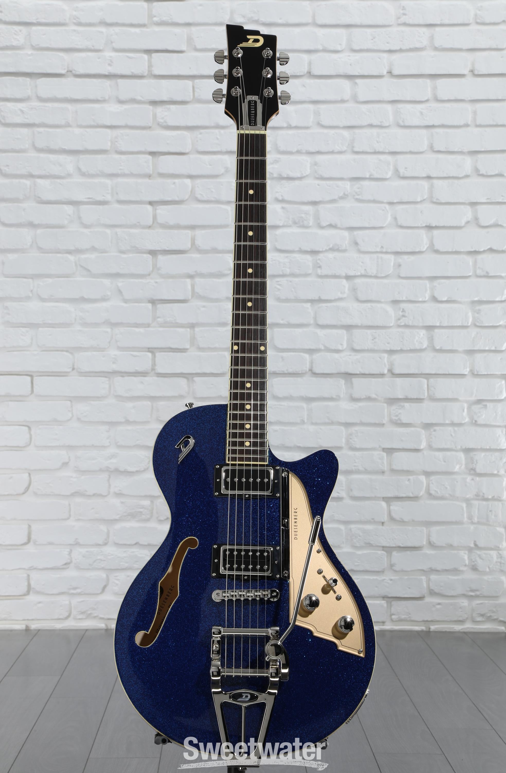ギター Duesenberg Starplayer TV Blue Sparkle The Guitar Sanctuary | Duesenberg Guitars | Starplayer TV