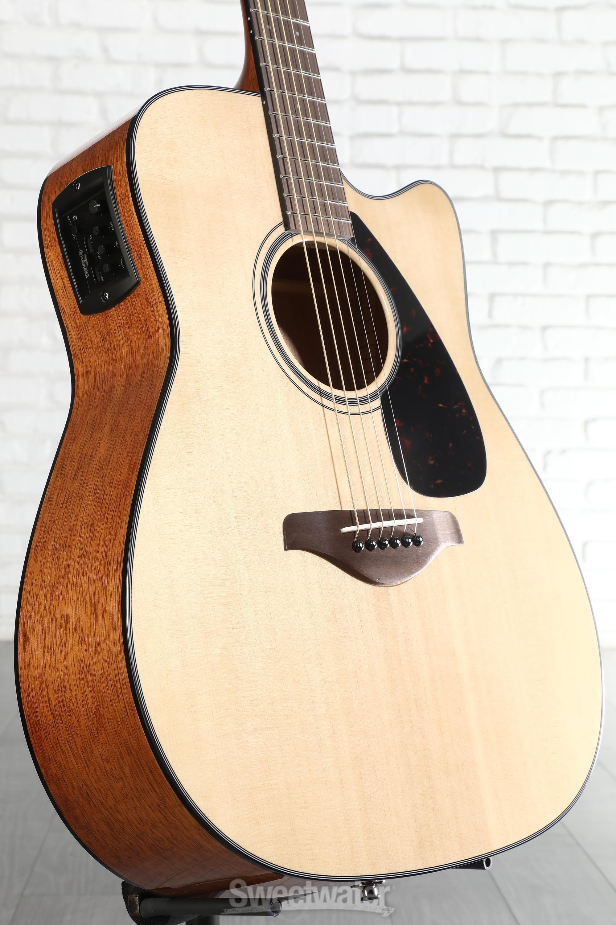 Photo of Yamaha FGX800C Dreadnought Cutaway Acoustic-electric Guitar - Natural